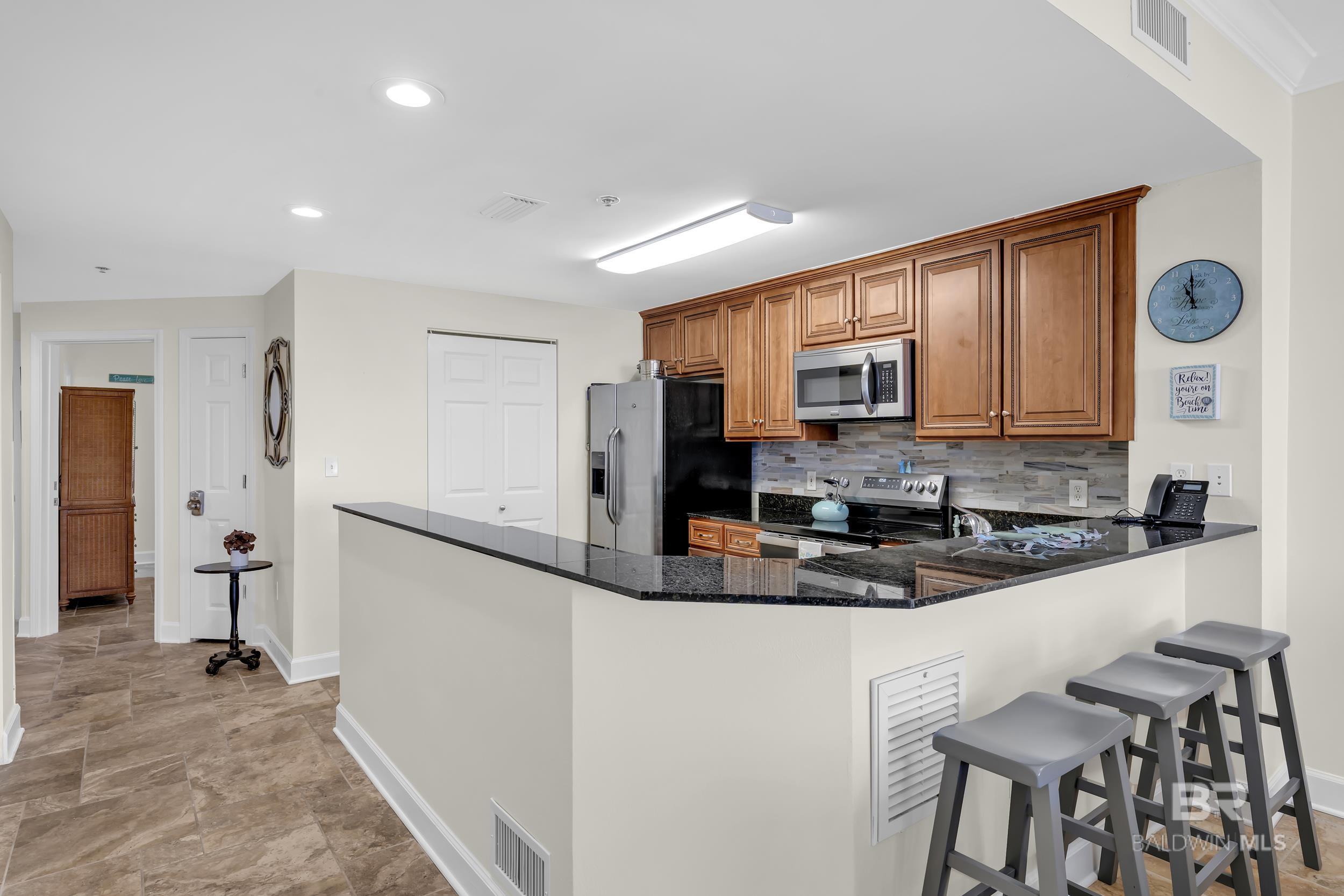 https://zimg.paragon.ice.com/ParagonImages/Property/PG/BCAR/397631/16/0/0/6fd007038206e9a75ca05cbc314404a0/7/50552af984a18e610e7c93a49449951a/397631-954309bb-0d83-4f8b-b2f5-10c7a95f6c2b.JPG