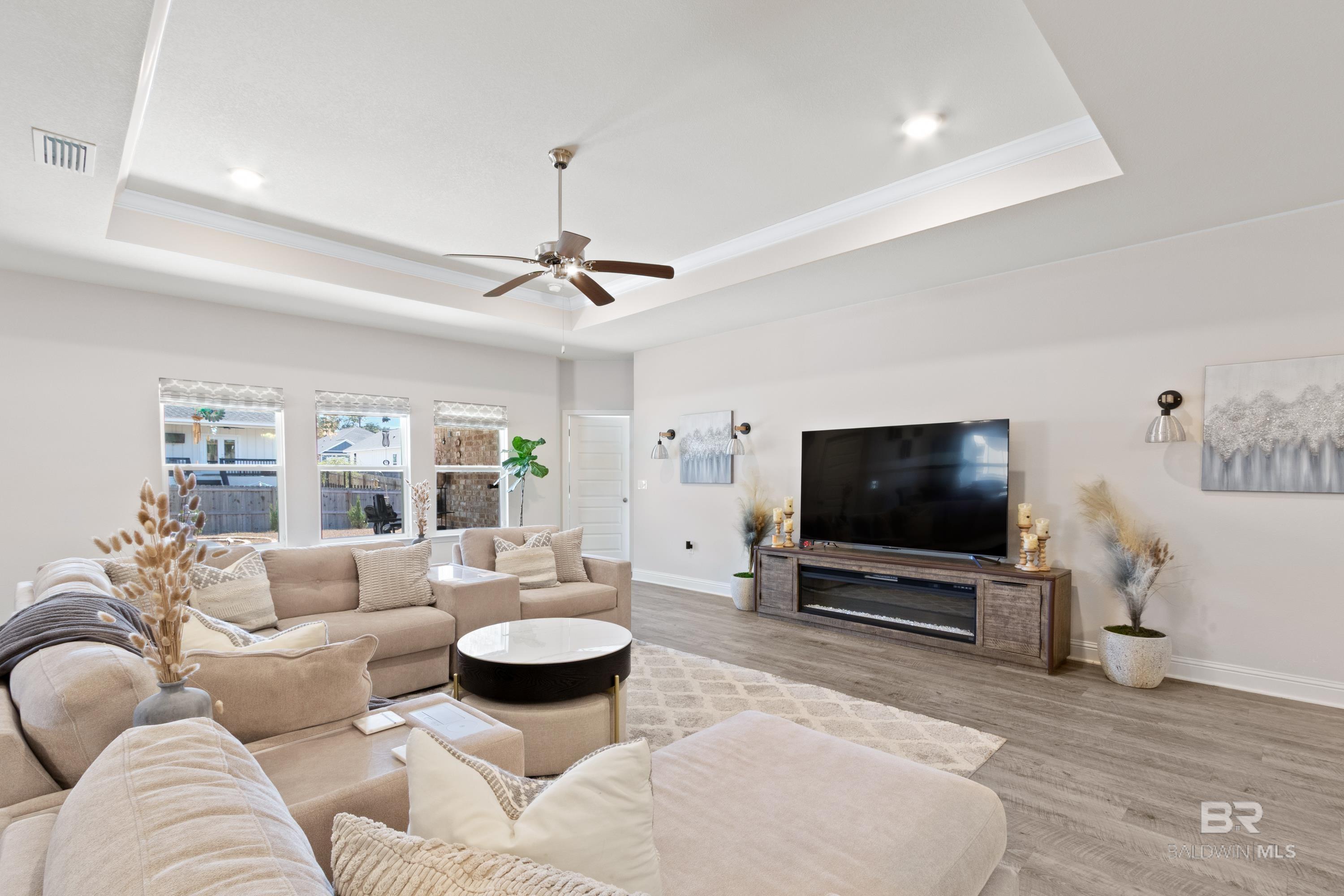 https://zimg.paragon.ice.com/ParagonImages/Property/PG/BCAR/397633/26/0/0/06df50fa87ebd72a140be2b94cb0c085/7/50efe8f179fa7adb1ed21df45cf69de9/397633-049a721a-821b-459a-b6ef-55db1069151c.JPG