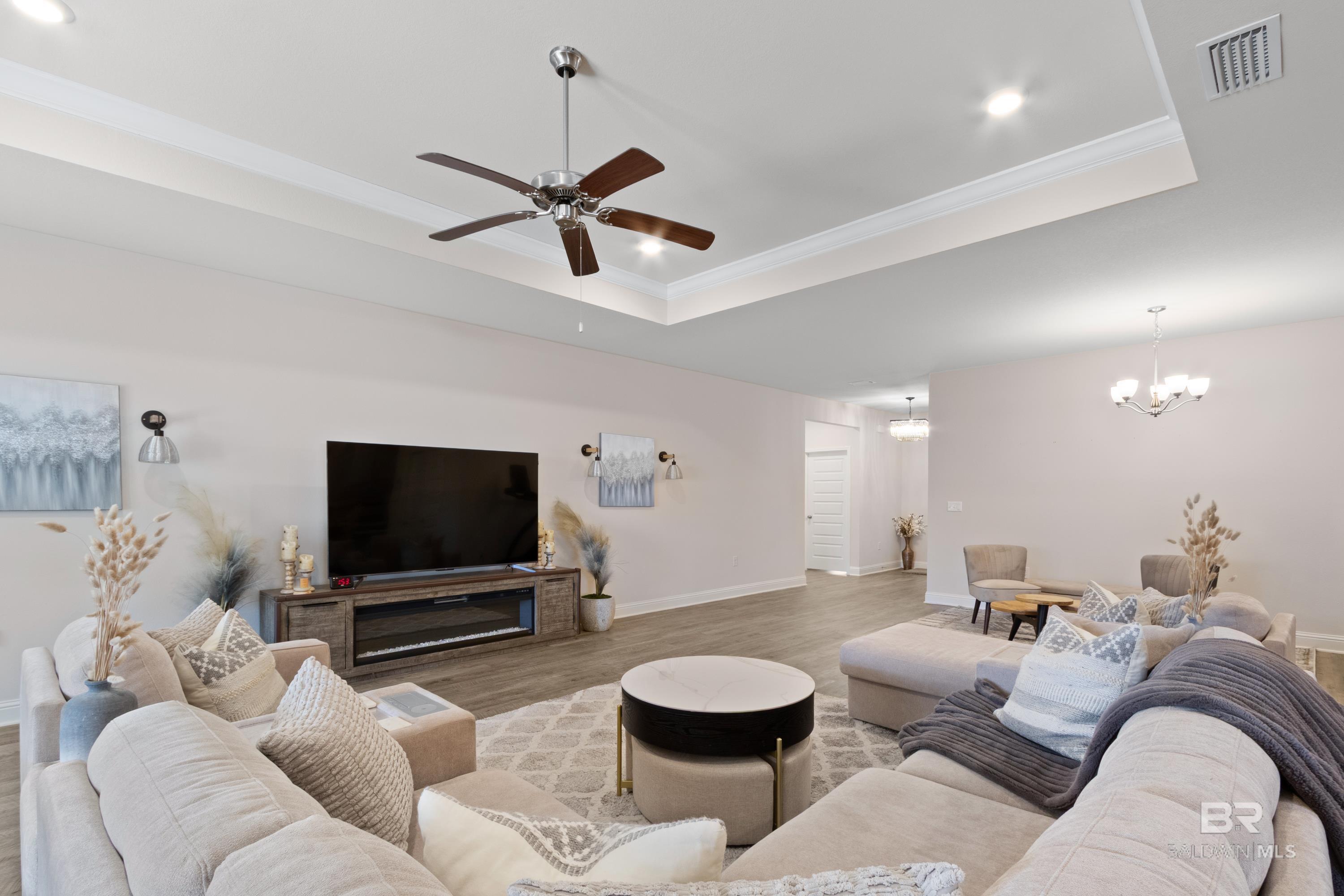 https://zimg.paragon.ice.com/ParagonImages/Property/PG/BCAR/397633/28/0/0/3eedfff2c407c569f5c74ac4db108036/7/50efe8f179fa7adb1ed21df45cf69de9/397633-79228b05-d91e-4fed-8a29-e84e8bd616a0.JPG