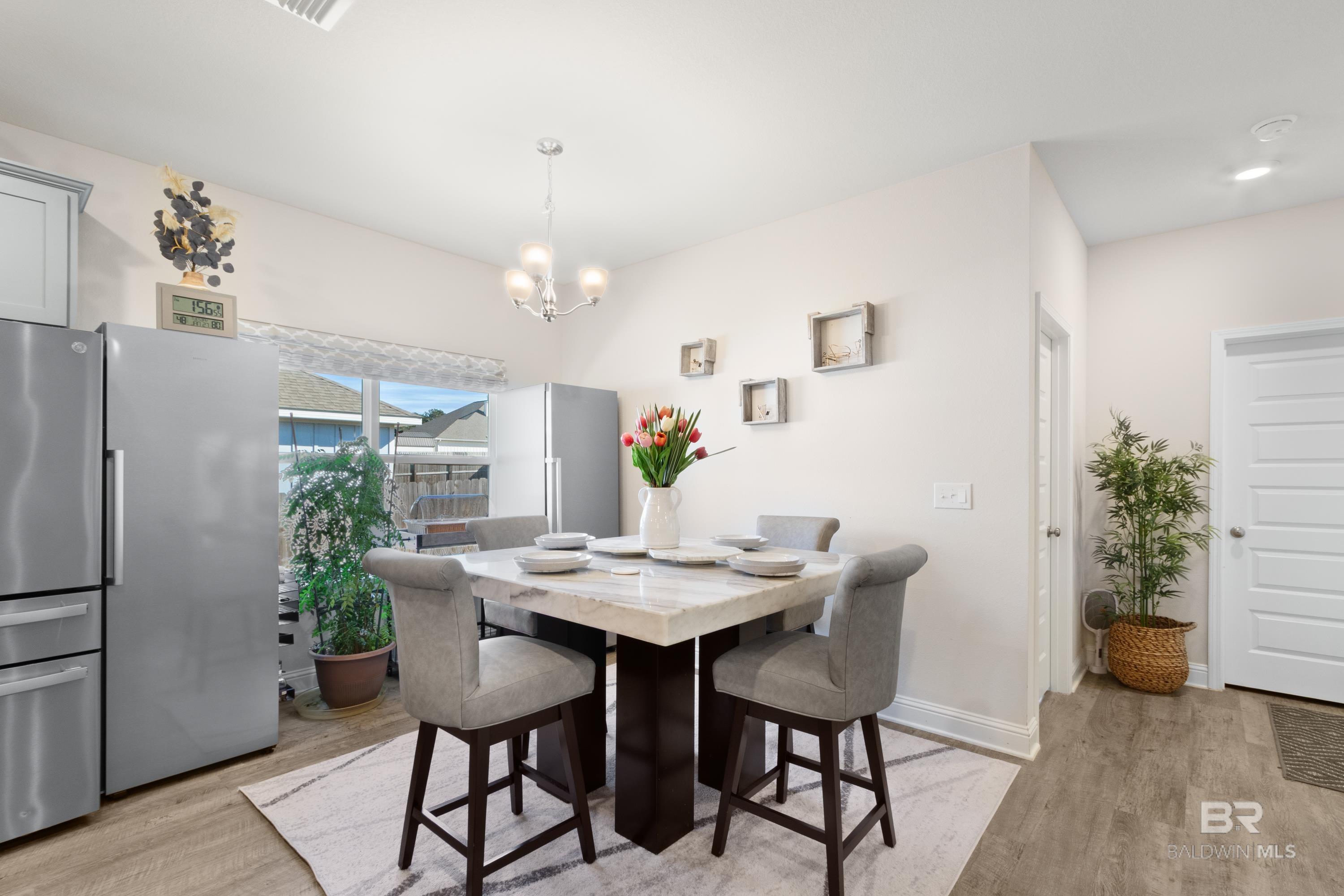 https://zimg.paragon.ice.com/ParagonImages/Property/PG/BCAR/397633/32/0/0/ad88f8d23552f9ee044f751656e890c9/7/50efe8f179fa7adb1ed21df45cf69de9/397633-769adc5a-1c5c-4355-8bd9-cc42c16e10f0.JPG