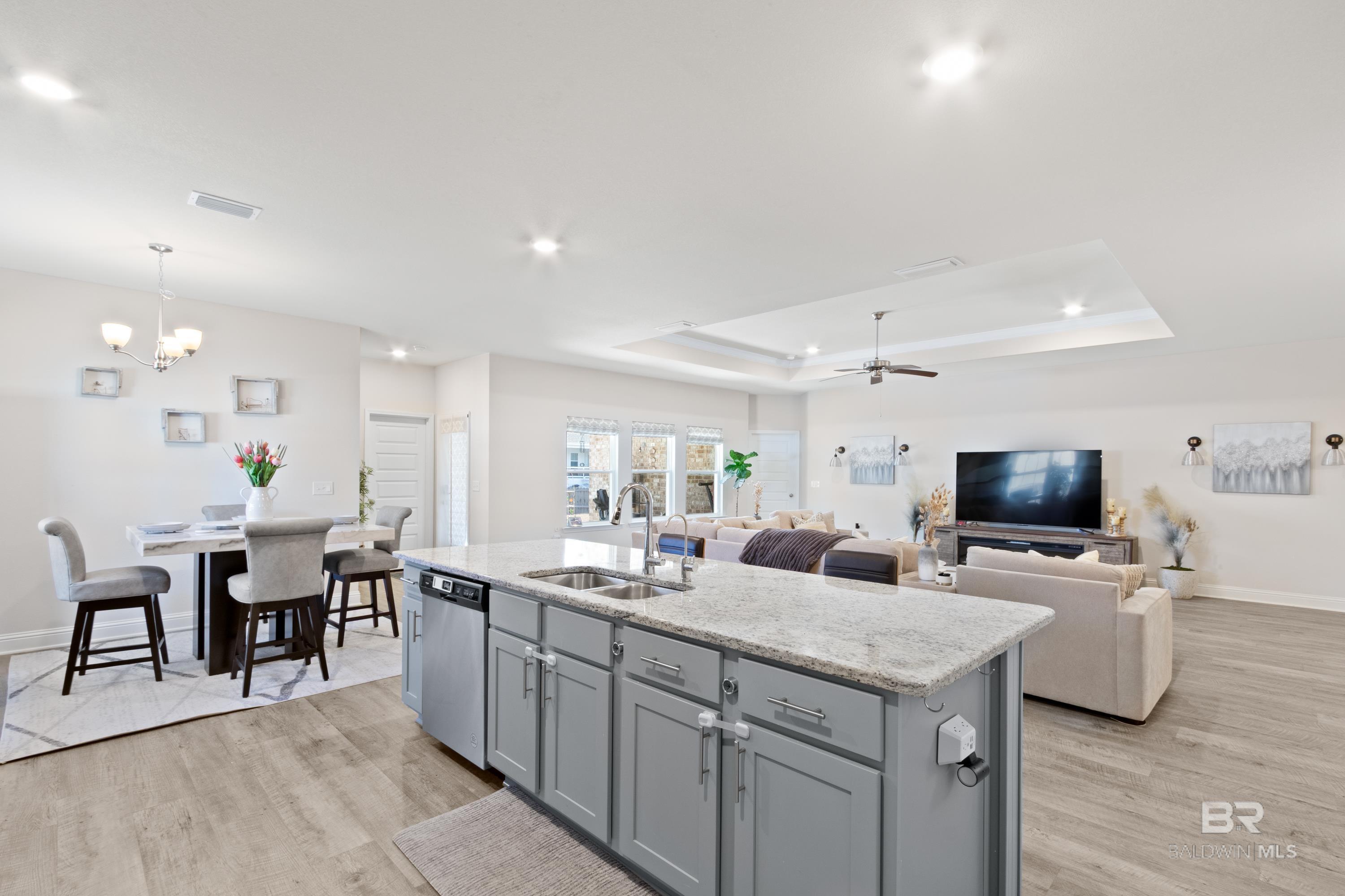https://zimg.paragon.ice.com/ParagonImages/Property/PG/BCAR/397633/33/0/0/bfa13adfe7f6015fab4ee56aaae02ee7/7/50efe8f179fa7adb1ed21df45cf69de9/397633-8b06b9ff-8d9b-44d8-87ec-8a0be8fd4b4b.JPG