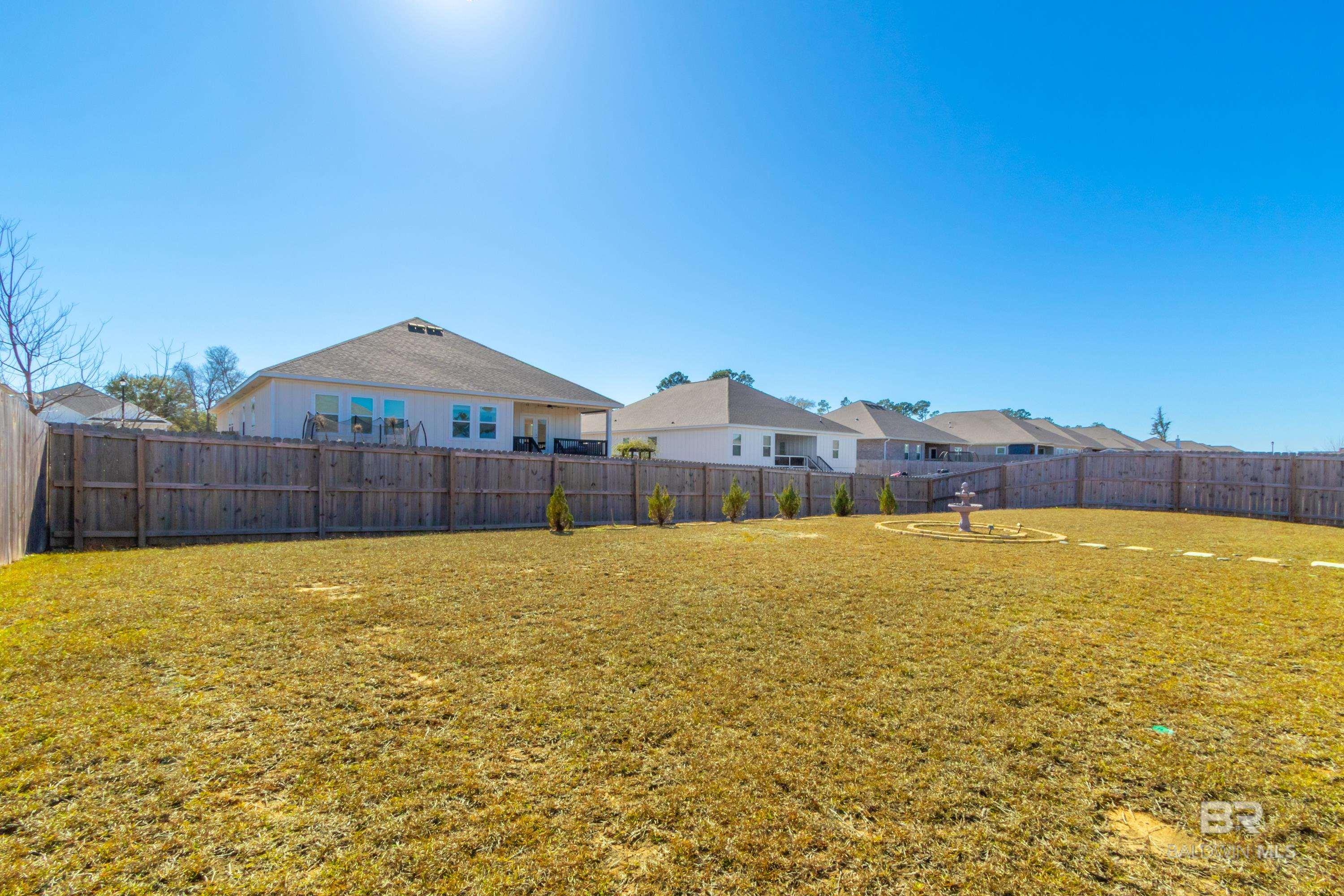 https://zimg.paragon.ice.com/ParagonImages/Property/PG/BCAR/397633/6/0/0/96d4fdc26e7f3fc63166fadffc586be2/7/50efe8f179fa7adb1ed21df45cf69de9/397633-20162cc1-ebf3-40c3-9758-45adf64b9071.JPG
