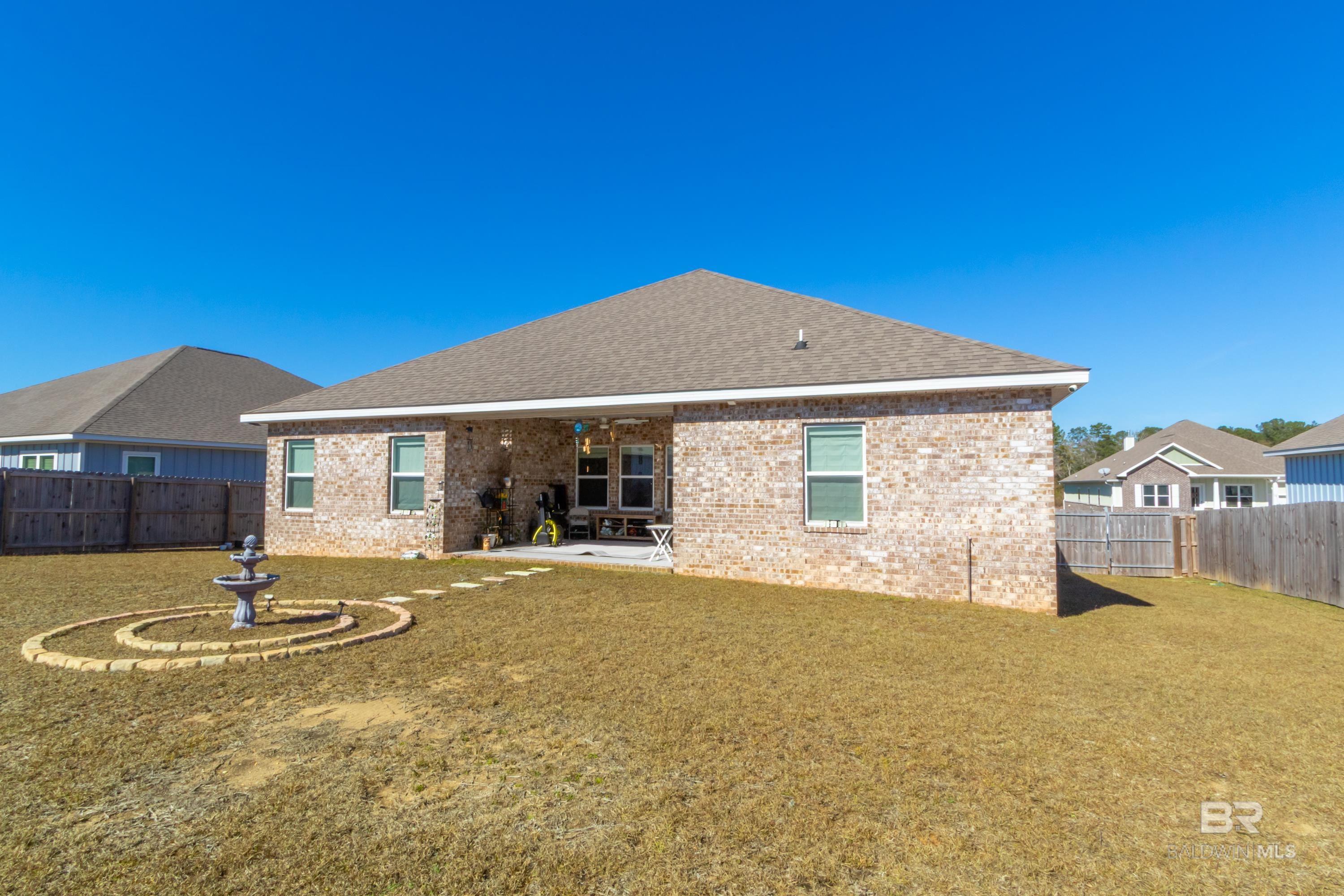 https://zimg.paragon.ice.com/ParagonImages/Property/PG/BCAR/397633/7/0/0/d304236d8f5c0e19f03cb78e0cc2be59/7/50efe8f179fa7adb1ed21df45cf69de9/397633-5538c1d7-7c0e-42cd-a84b-a3d5c0108dc1.JPG