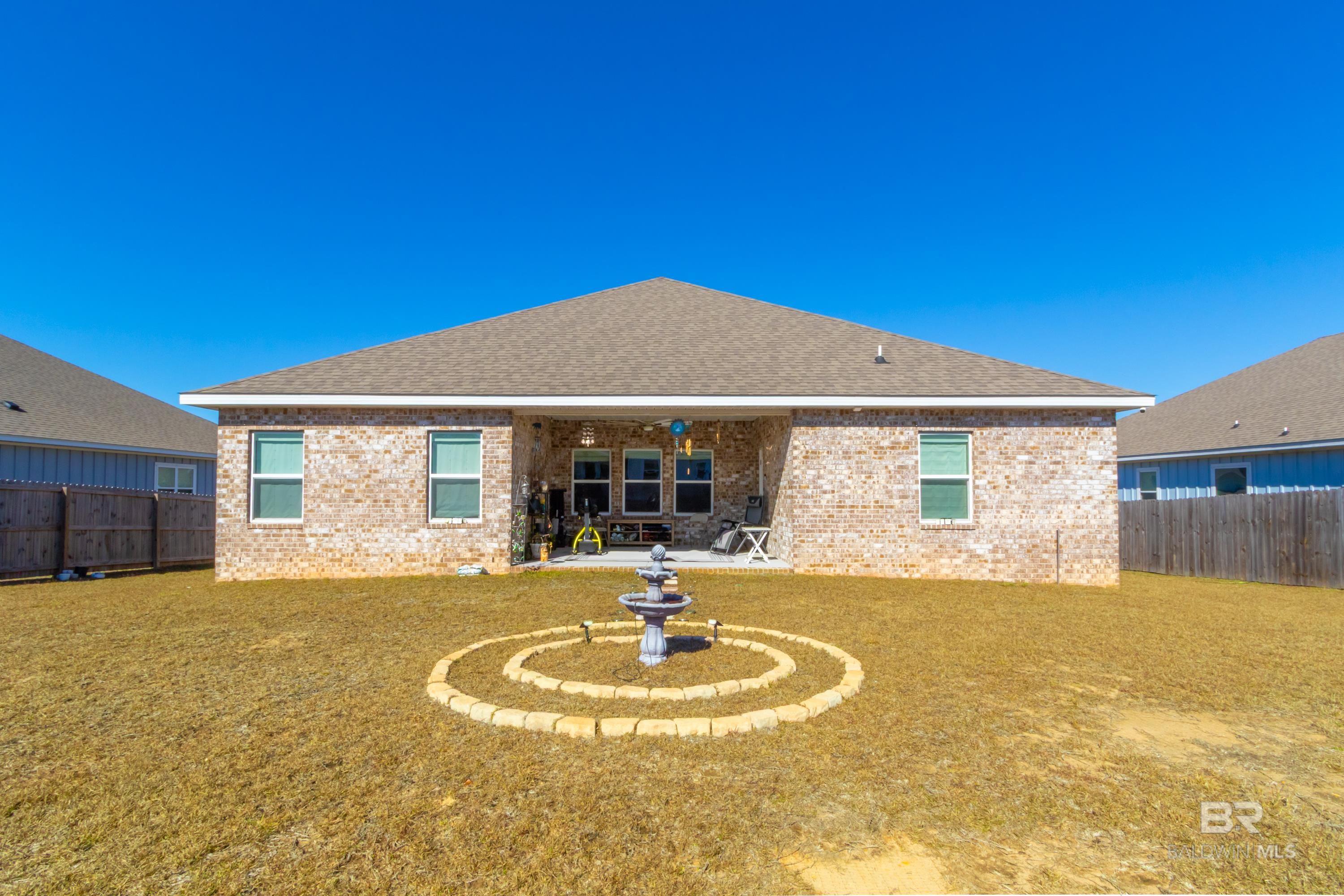 https://zimg.paragon.ice.com/ParagonImages/Property/PG/BCAR/397633/8/0/0/46b127d5461a3c7f4fe97211cf8f9240/7/50efe8f179fa7adb1ed21df45cf69de9/397633-3a6fa5db-f68b-433f-a3bc-1225abbe85e7.JPG