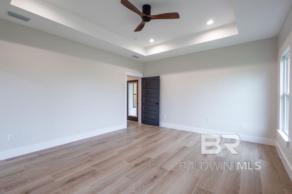 https://zimg.paragon.ice.com/ParagonImages/Property/PG/BCAR/397639/15/0/0/71c5c062427d081cf30d36f90ab0810a/7/9826c4011117ad203f31d5176740dd89/397639-ba1556bd-0e7d-4de0-8bb0-3a8900f06b00.JPG