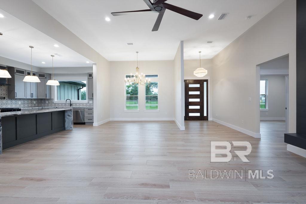 https://zimg.paragon.ice.com/ParagonImages/Property/PG/BCAR/397639/31/0/0/98c578e1708b7b6f1c16f5526d55d188/7/9826c4011117ad203f31d5176740dd89/397639-c2368ed5-4a2e-4e12-8807-faa8c073b14e.JPG