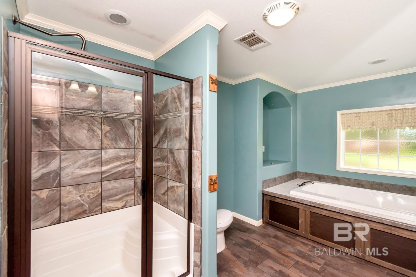 https://zimg.paragon.ice.com/ParagonImages/Property/PG/BCAR/397642/10/0/0/4bfe1f5af77efa2764a02c7165418b5a/7/f2d4cd2042adc1b1bbc2fe1c285f623e/397642-365dc60b-da0b-4630-99b0-6558f45e407c.JPG