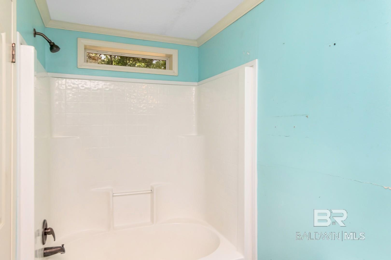 https://zimg.paragon.ice.com/ParagonImages/Property/PG/BCAR/397642/18/0/0/a9c093551a7d9eb3cfbeba7aacad02c5/7/f2d4cd2042adc1b1bbc2fe1c285f623e/397642-25ca09c8-5783-420a-a3b0-951f35fc5d17.JPG