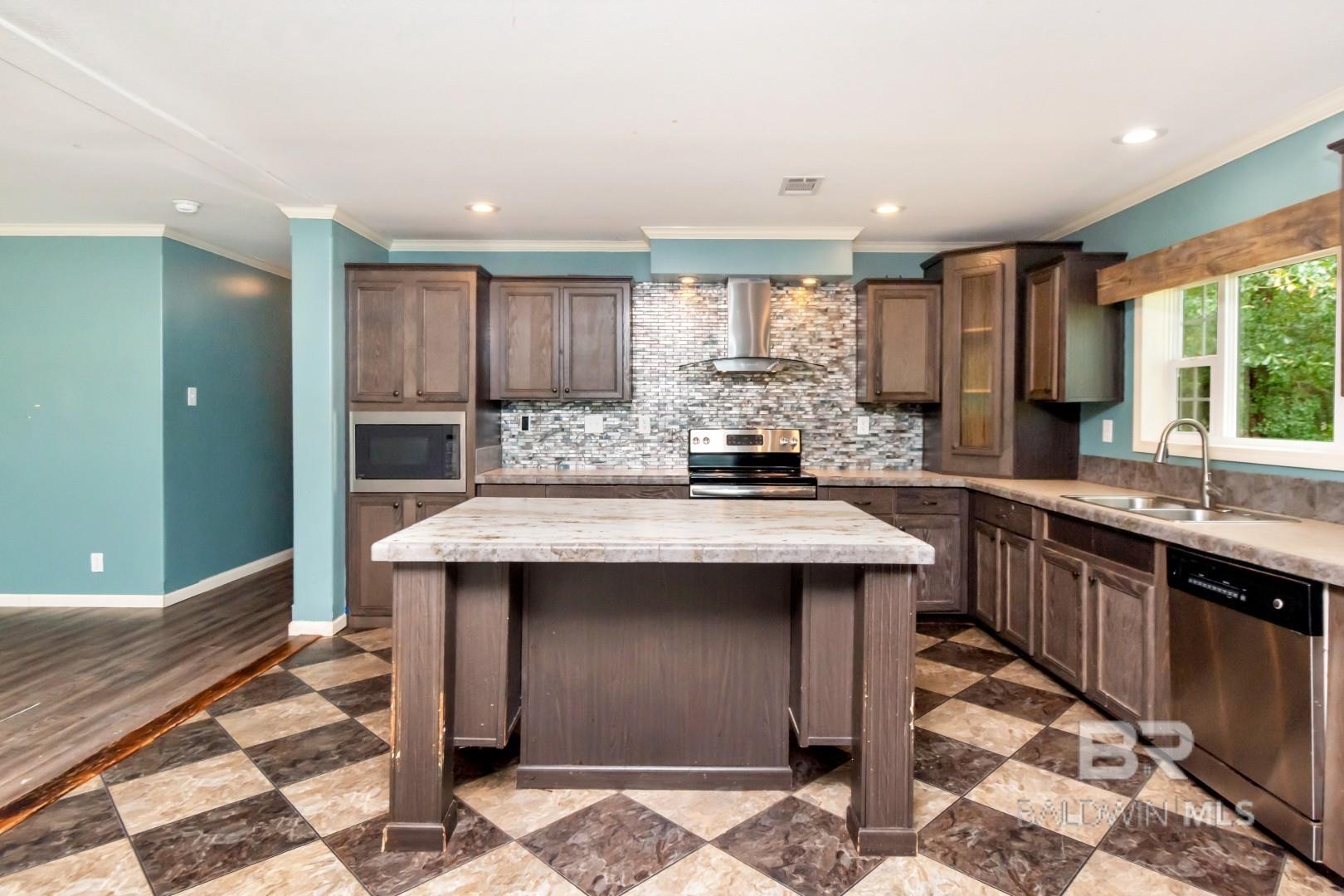 https://zimg.paragon.ice.com/ParagonImages/Property/PG/BCAR/397642/6/0/0/d15630756a4c0a65a8da4bfe6d2e6ee6/7/f2d4cd2042adc1b1bbc2fe1c285f623e/397642-d32632bd-3bfb-462a-8f50-b458a8f68407.JPG