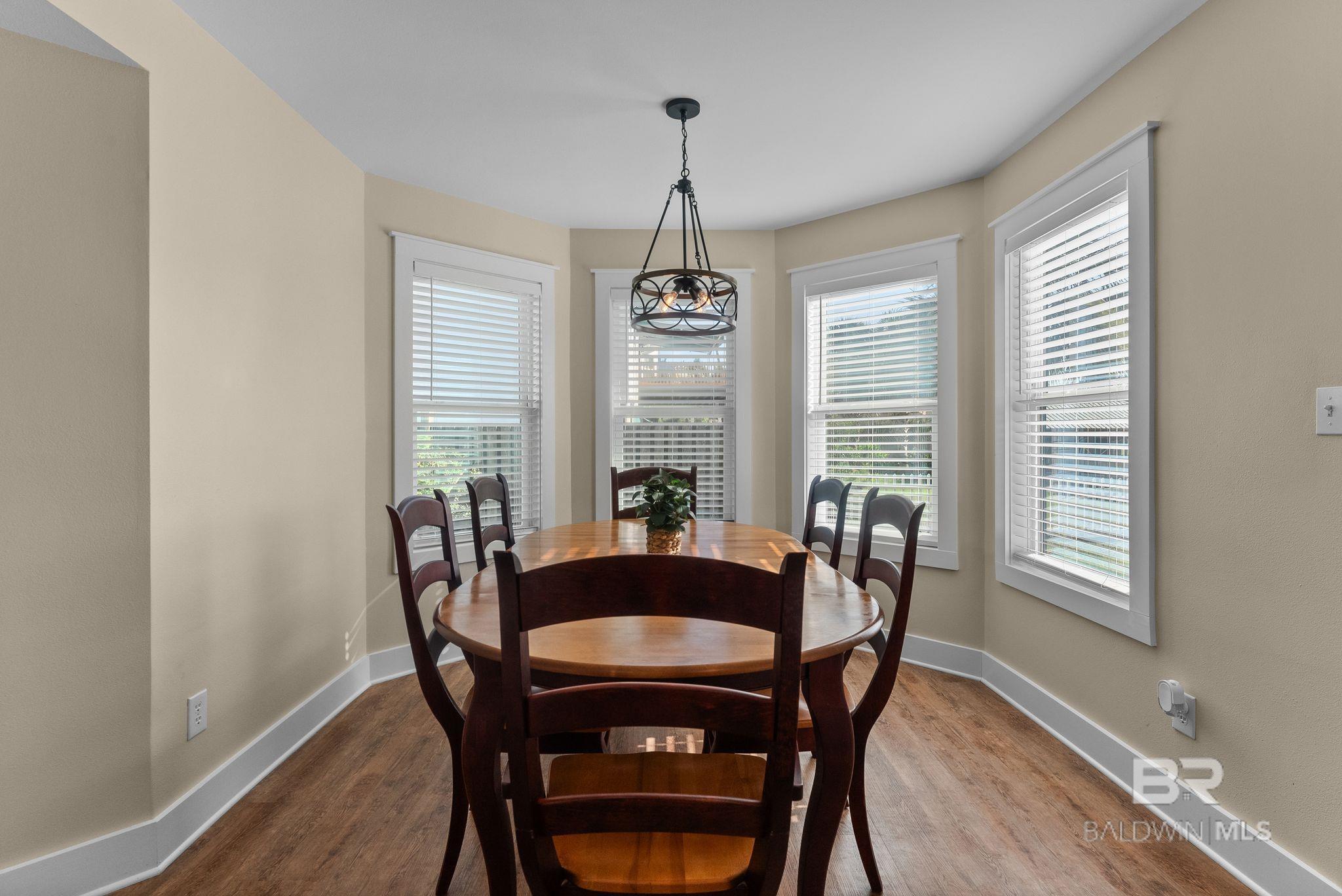https://zimg.paragon.ice.com/ParagonImages/Property/PG/BCAR/397654/12/0/0/1e07038af703c2e7a6ba5ba1f612bd2f/7/002b91971f60b42e3bd23bf40ddc1f18/397654-137ee47f-bb82-41d5-8579-ea2897bc7d7e.JPG