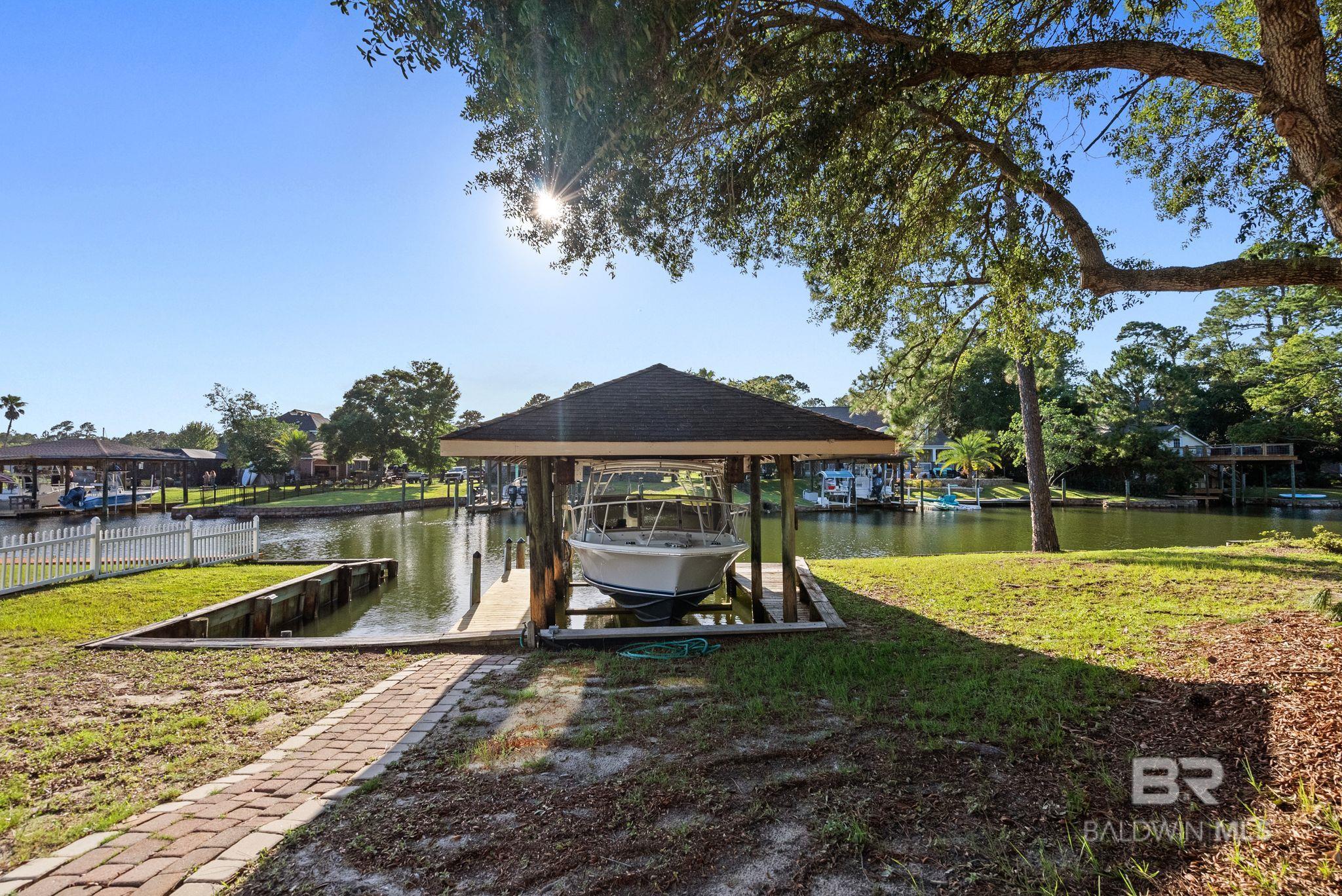 https://zimg.paragon.ice.com/ParagonImages/Property/PG/BCAR/397654/62/0/0/37e44a9df606bb0ac11ec0b930b85b46/7/002b91971f60b42e3bd23bf40ddc1f18/397654-3f0824b7-c3cb-4b43-9ae4-6b9006708ab3.JPG