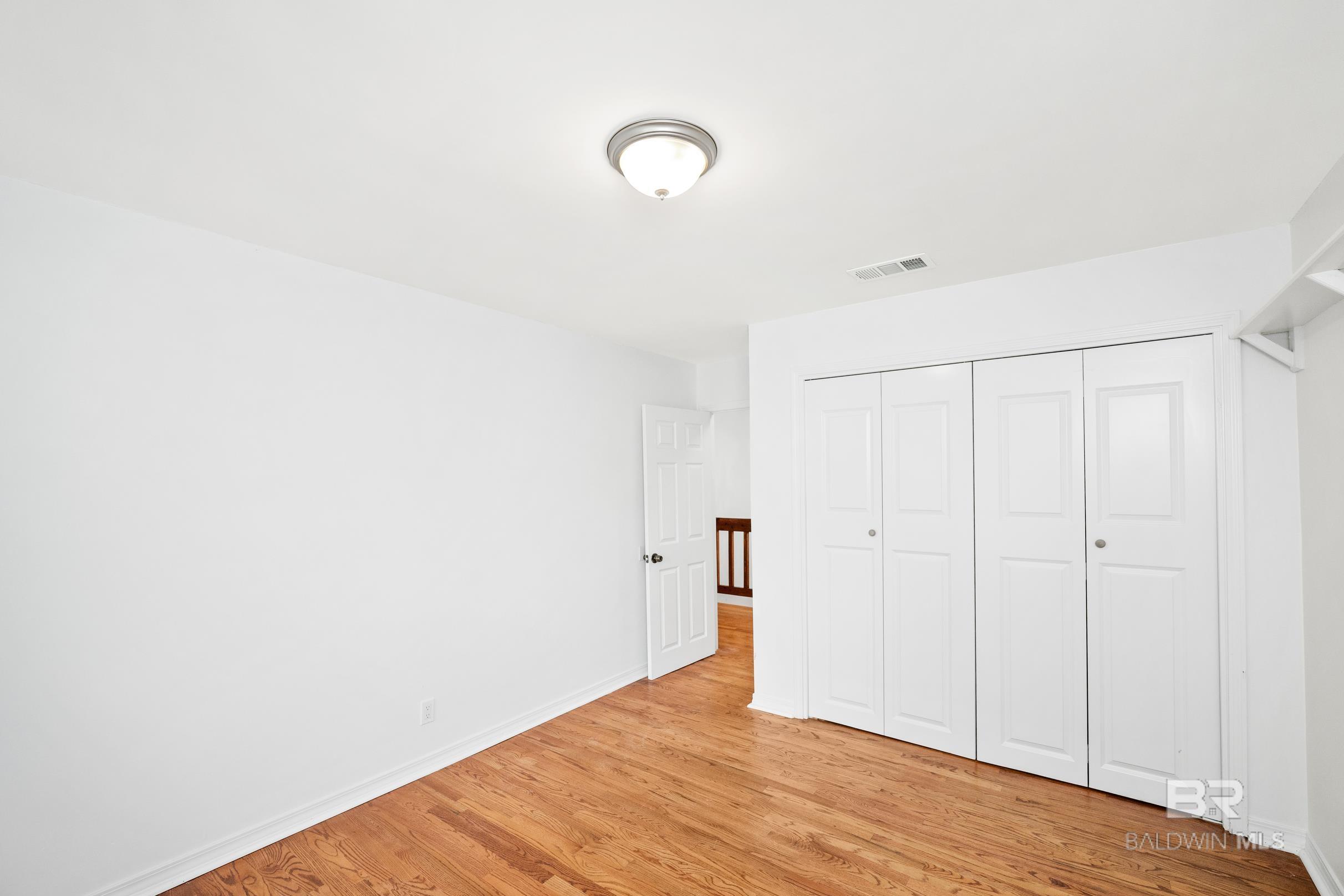 https://zimg.paragon.ice.com/ParagonImages/Property/PG/BCAR/397666/41/0/0/f96c5a199b90e449372d1b5282ef3310/7/964d4a73ca588333d0517239c7873c3e/397666-32df226c-746d-4c07-90a9-a5c787b6244c.JPG