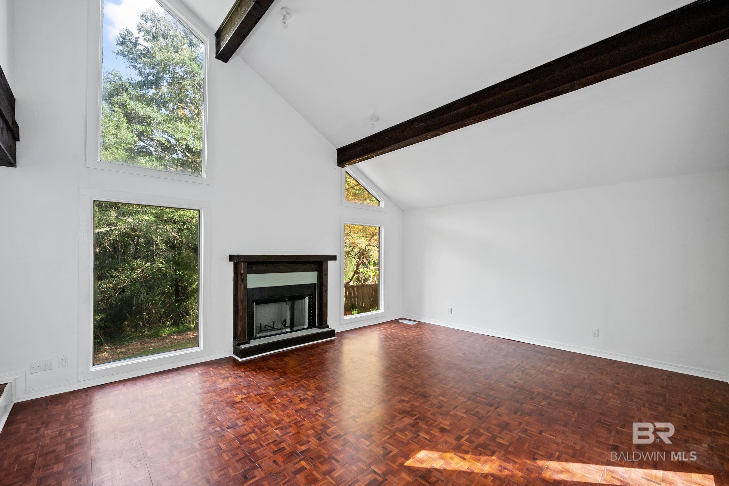 https://zimg.paragon.ice.com/ParagonImages/Property/PG/BCAR/397666/7/0/0/1ea930a2701cd82cc82519b62bb97b1c/7/964d4a73ca588333d0517239c7873c3e/397666-e6477738-ac63-4a8c-886b-dfd51512e269.JPG
