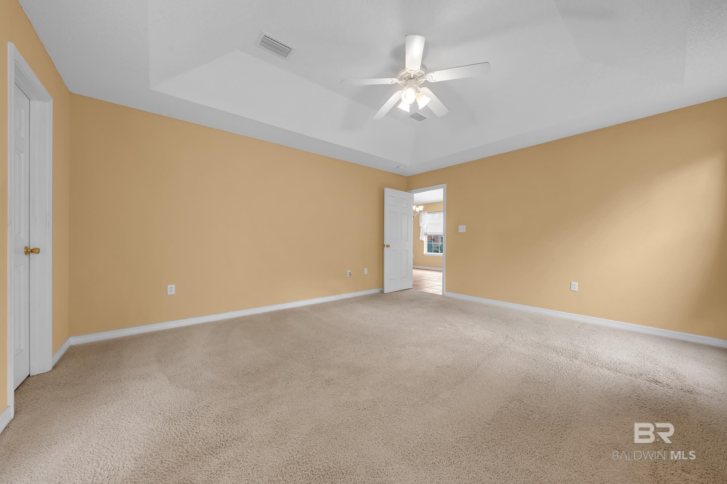 https://zimg.paragon.ice.com/ParagonImages/Property/PG/BCAR/397690/34/0/0/2b4e48bcd26bf7429d45e8ea018d3f4a/7/f6491006b91baffbf5b4c83d8298d933/397690-870d5cd7-c1aa-41f0-b350-189072a8bbbb.JPG