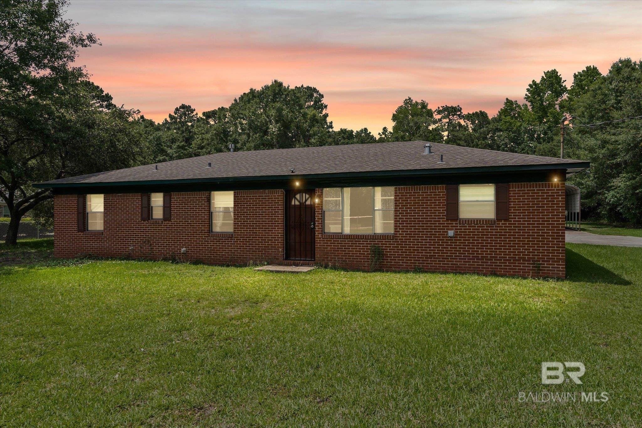 1128 South Drive