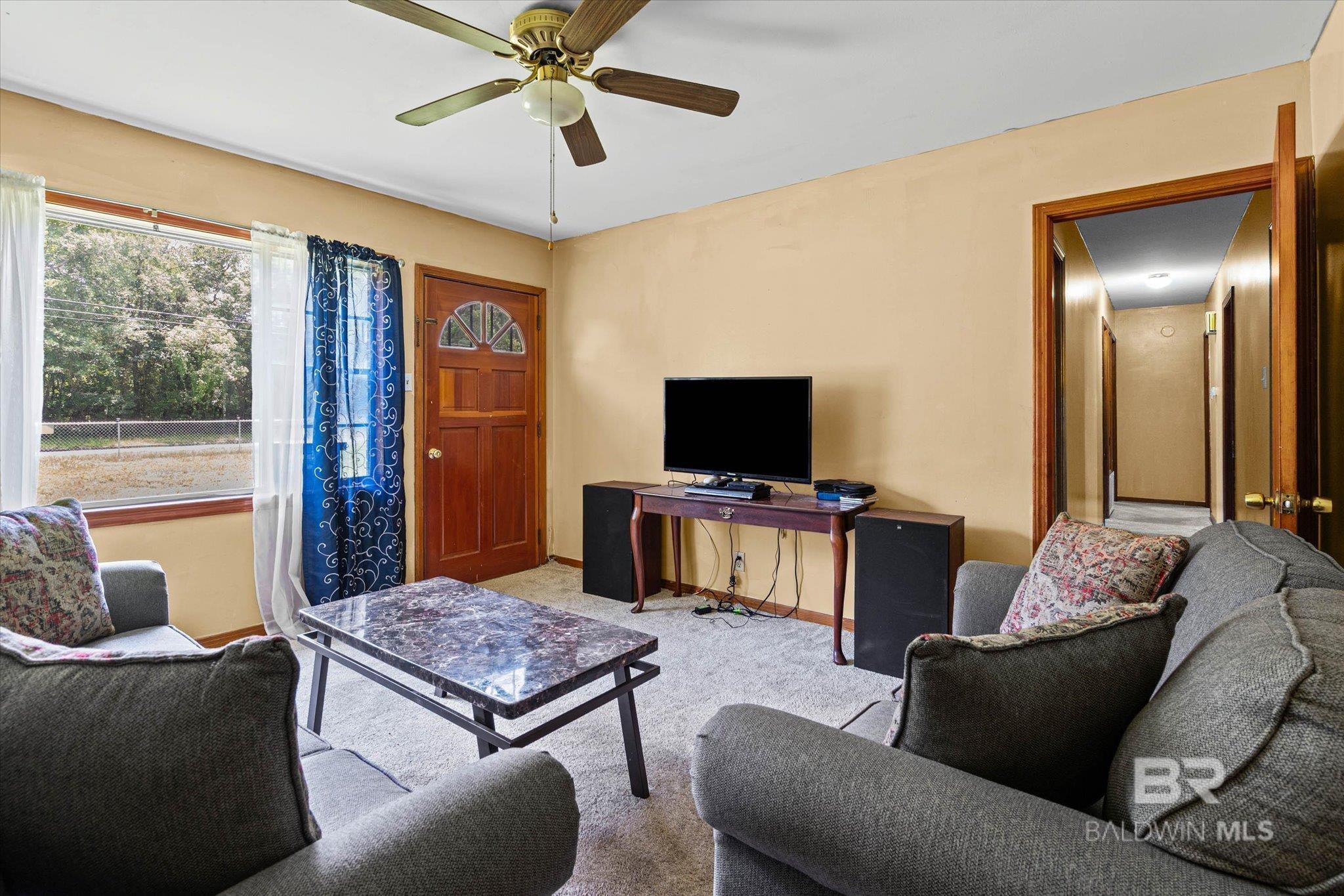 https://zimg.paragon.ice.com/ParagonImages/Property/PG/BCAR/397691/2/0/0/381ae767848bae4b922f29ca310a3334/7/7bfc02989561cc93e12d760033be6b8c/397691-f8a99ba2-d1f8-4a16-b71b-6a79a7637aaa.JPG