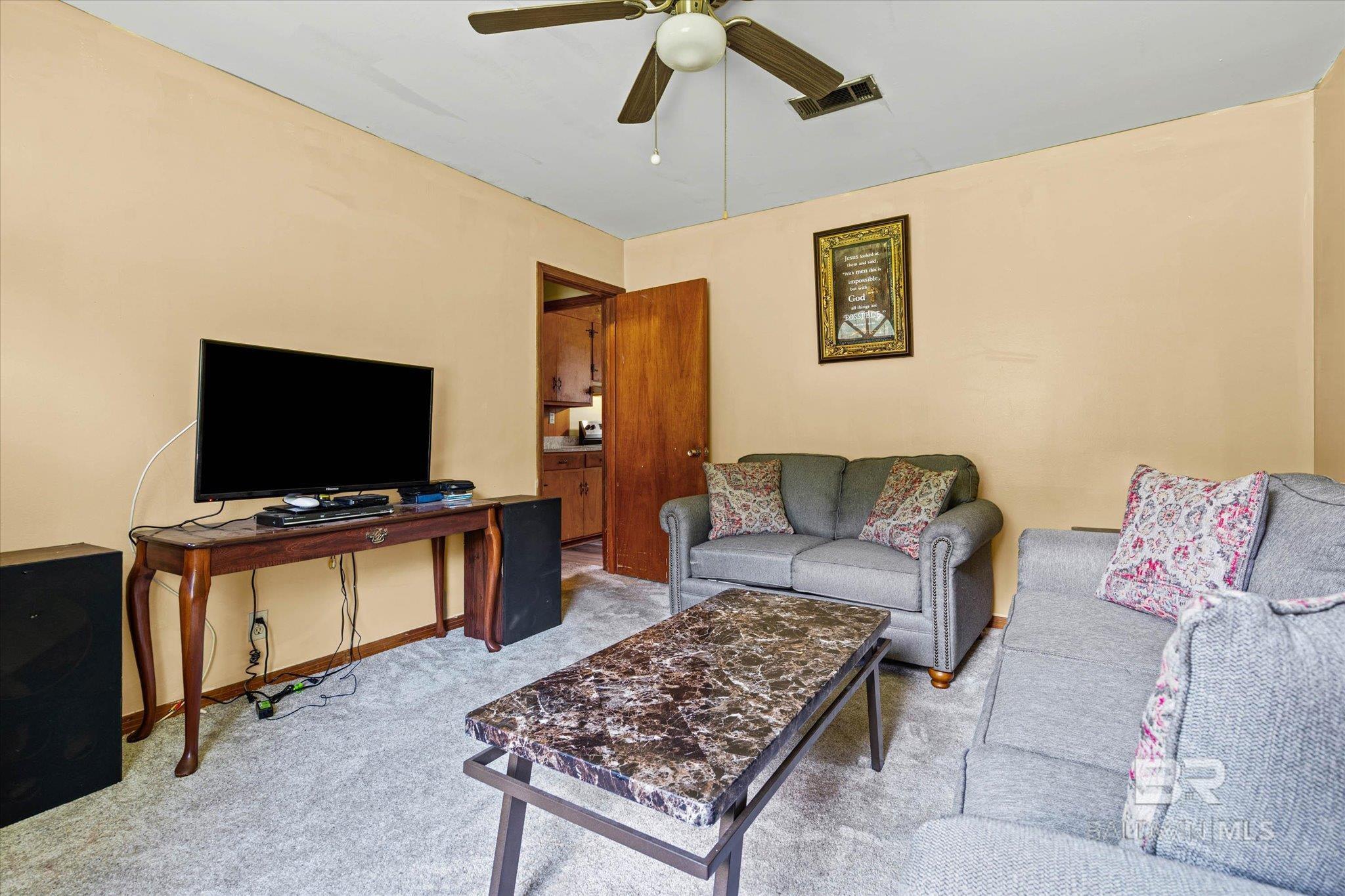 https://zimg.paragon.ice.com/ParagonImages/Property/PG/BCAR/397691/3/0/0/6b542b50072e65a94a9bd31c95bad569/7/7bfc02989561cc93e12d760033be6b8c/397691-86312abf-c9f2-4f4c-8cd0-2b14dc24da16.JPG