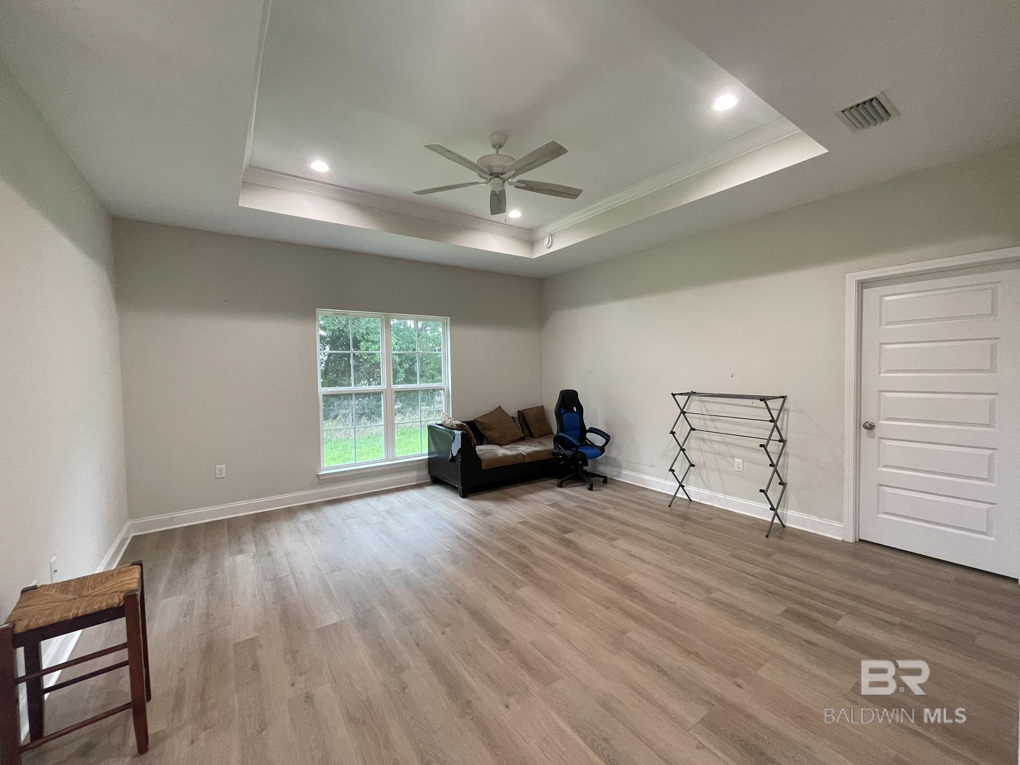 https://zimg.paragon.ice.com/ParagonImages/Property/PG/BCAR/397692/1/0/0/2a1a0a3e927e7540de703fa6fcb74f42/7/fa54cfc5ee52e1d1f84de7186cf1fe18/397692-0eb4d163-e152-48aa-b18c-99349c1727fd.JPG