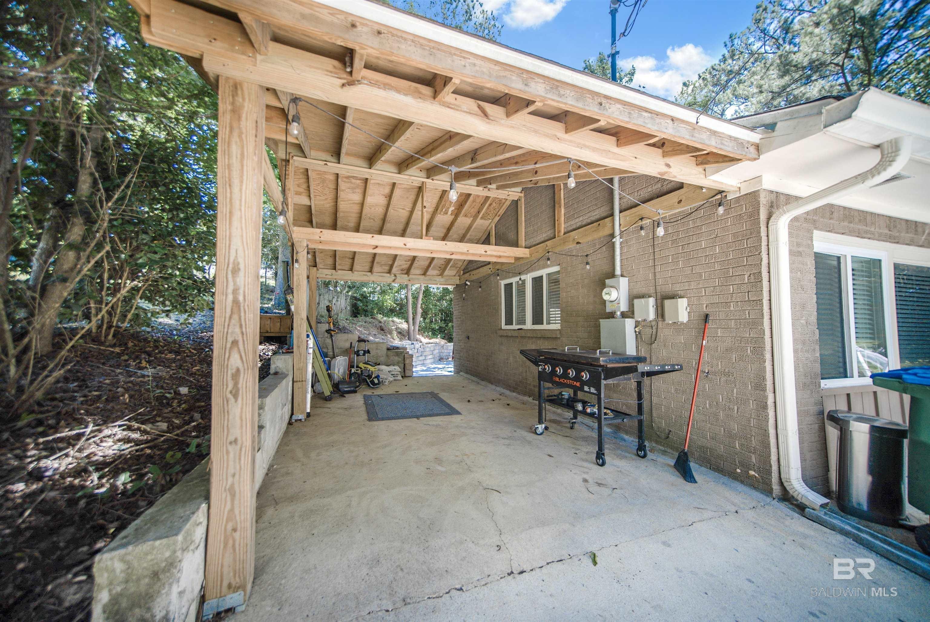 https://zimg.paragon.ice.com/ParagonImages/Property/PG/BCAR/397701/2/0/0/6fa5b5c940d2c8253628b8f4dda78155/7/f2d31217e6dfcc33c5fd74301917e3cb/397701-cc1f90a9-822b-4692-8040-e3df529961aa.JPG