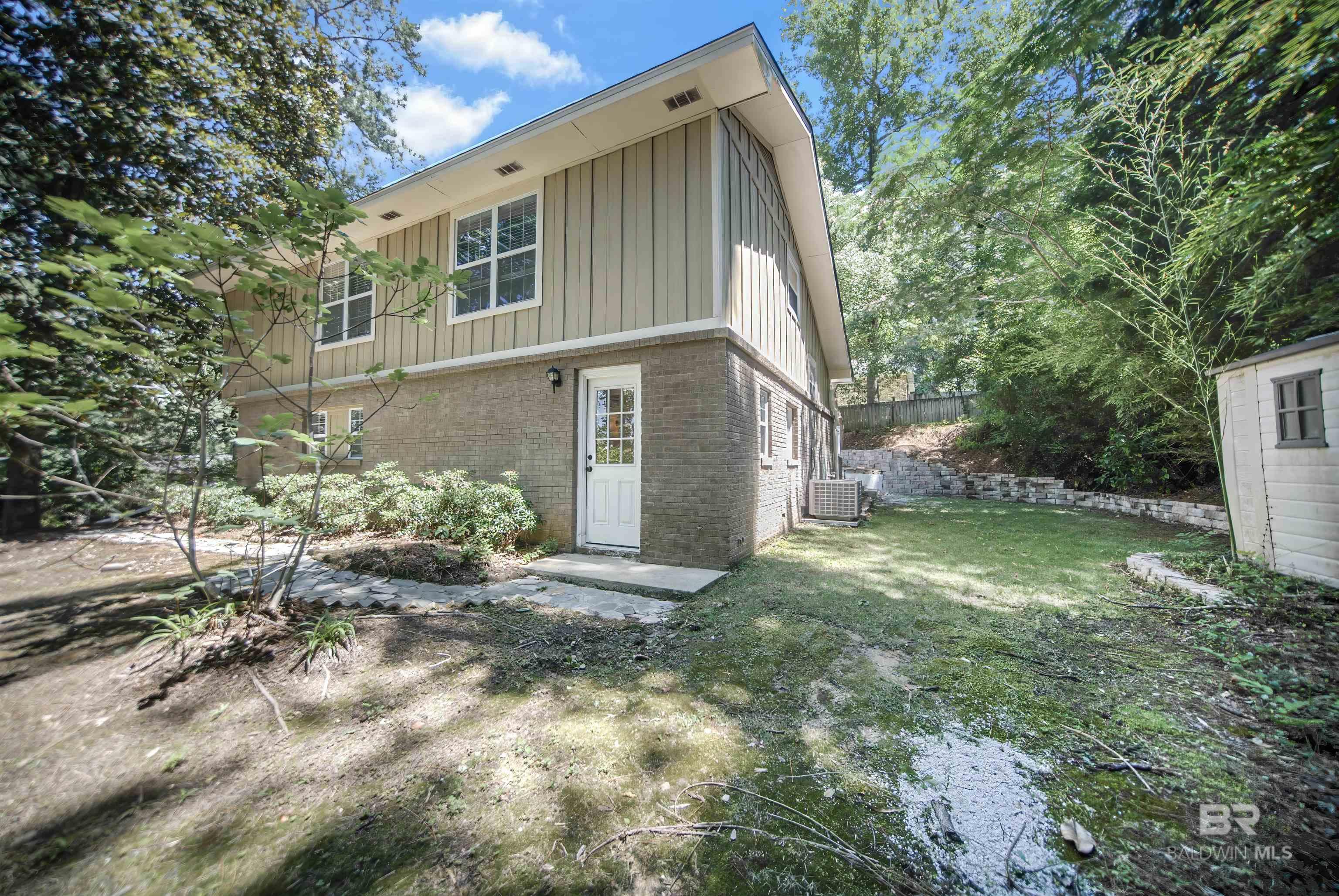 https://zimg.paragon.ice.com/ParagonImages/Property/PG/BCAR/397701/30/0/0/60928561ca9e14250fb2ea126e7168c1/7/f2d31217e6dfcc33c5fd74301917e3cb/397701-5a287301-0a09-47dd-a09c-962835e86dbd.JPG