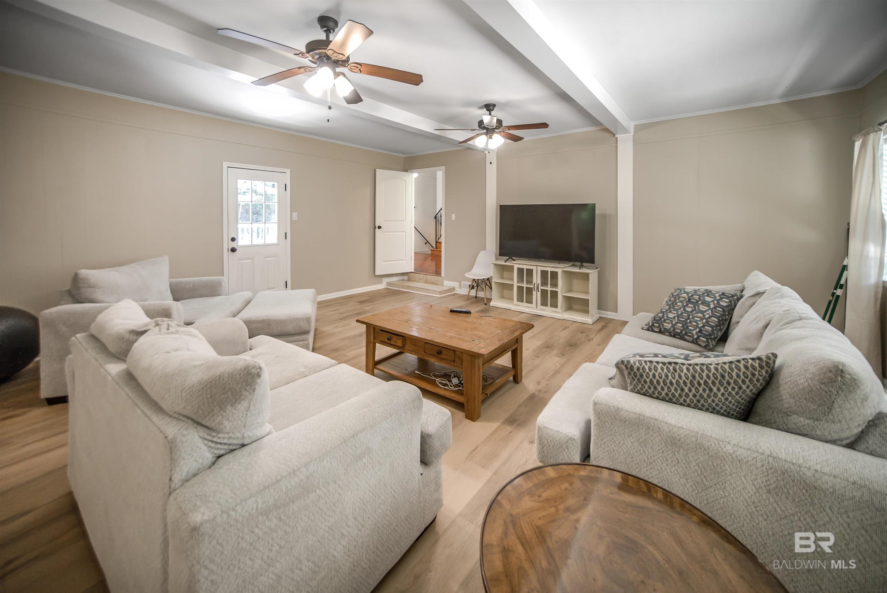 https://zimg.paragon.ice.com/ParagonImages/Property/PG/BCAR/397701/4/0/0/ed59aa9cc40917537060cfe165f9a4f8/7/f2d31217e6dfcc33c5fd74301917e3cb/397701-6f59da78-faae-47cf-be39-06bed23fdd3b.JPG