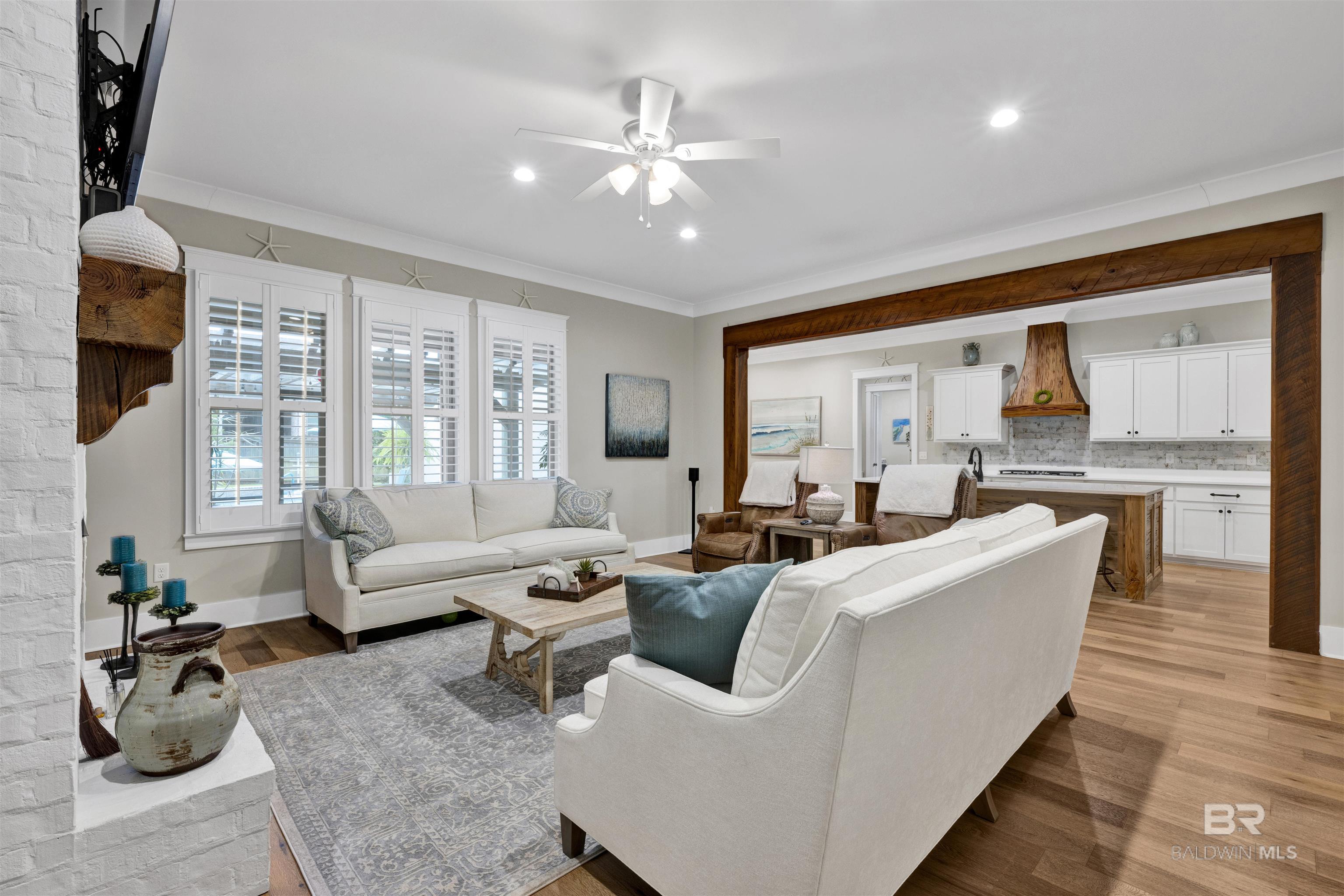 https://zimg.paragon.ice.com/ParagonImages/Property/PG/BCAR/397707/13/0/0/0e49f4cdf667d840164b66d346a5045f/7/24f30e9db72e5b304a419ca08ce3a78f/397707-389d0803-b613-4ea6-bf9e-eabc1f1fa062.JPG