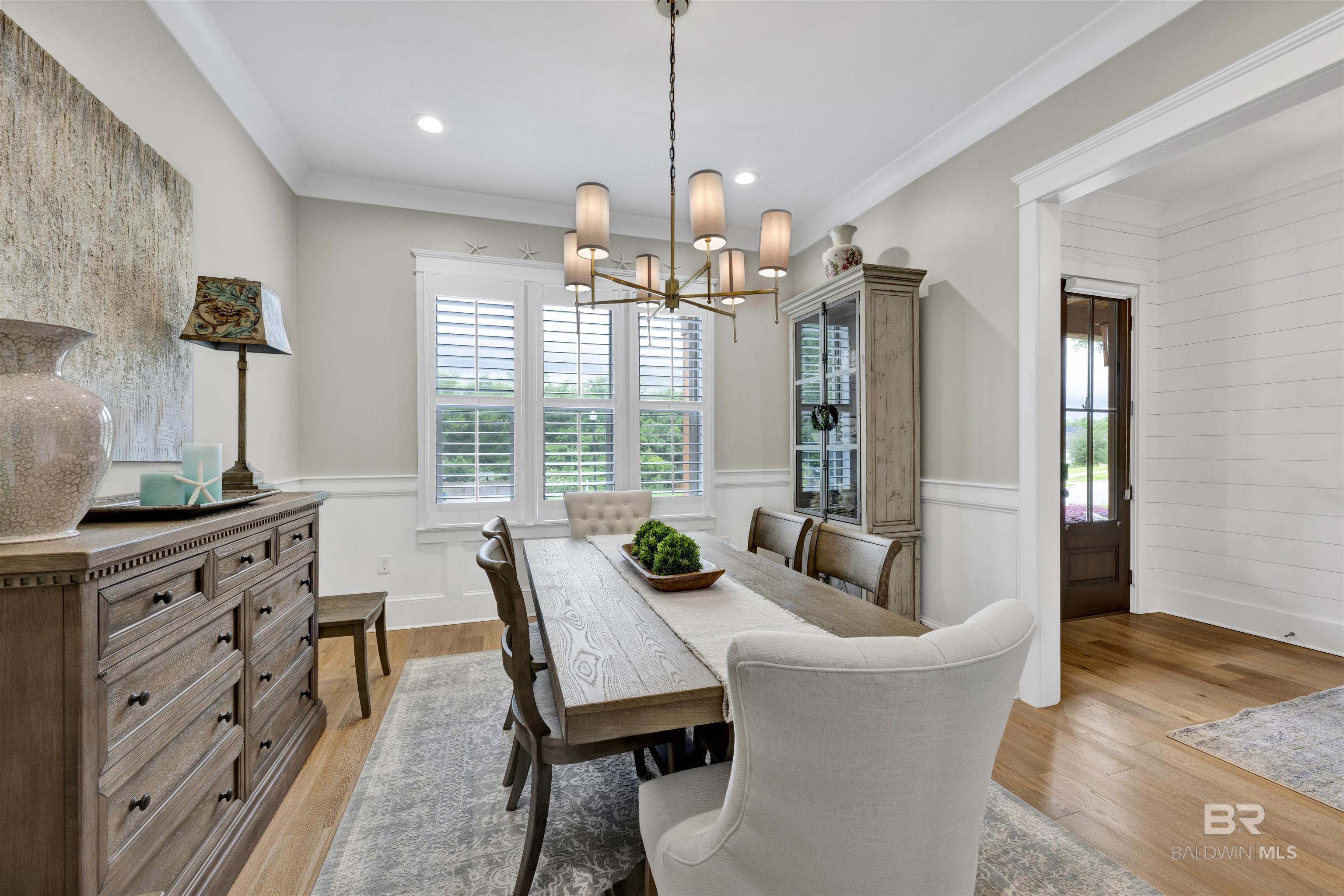 https://zimg.paragon.ice.com/ParagonImages/Property/PG/BCAR/397707/6/0/0/424da50be07552792a4c8e835fdf9cae/7/24f30e9db72e5b304a419ca08ce3a78f/397707-9a596956-5f80-4503-bea0-70b70d3a79fd.JPG