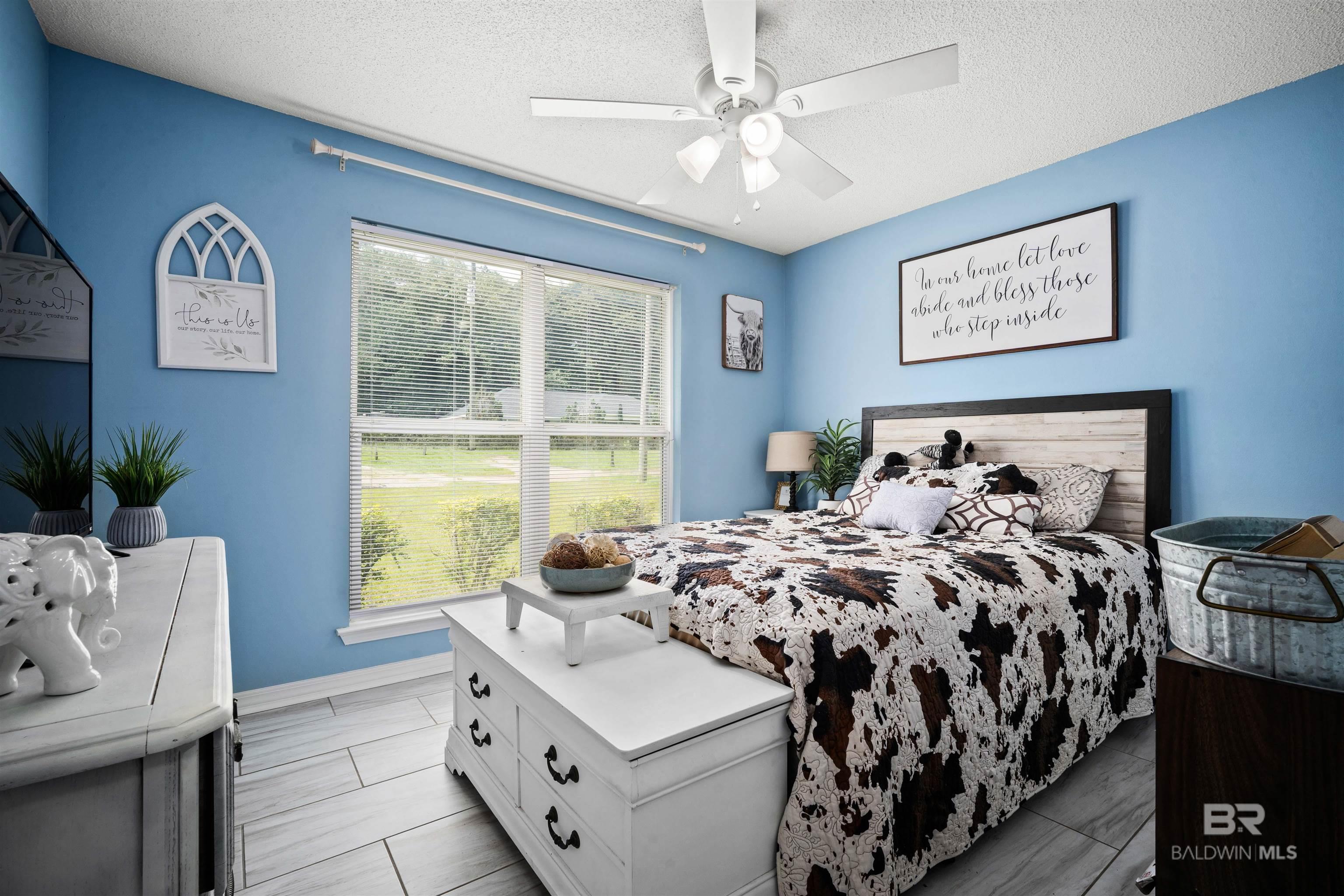 https://zimg.paragon.ice.com/ParagonImages/Property/PG/BCAR/397711/16/0/0/75b9330396ee0872a1ed041f333ef880/7/0c80655387ae6fb9961d3f96e1e80c49/397711-55f09036-523e-41c4-a15c-baa7b3ace0d3.JPG