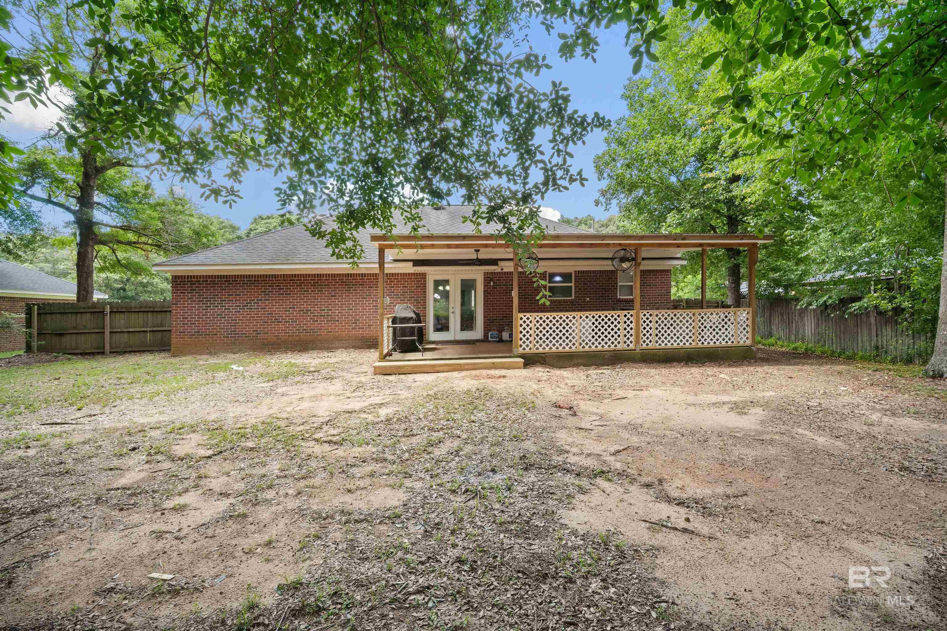 https://zimg.paragon.ice.com/ParagonImages/Property/PG/BCAR/397711/24/0/0/0f818ab3fa89a251b8b0bde8acbc65ad/7/0c80655387ae6fb9961d3f96e1e80c49/397711-586d0090-a2cc-41ef-b17b-081204e00262.JPG