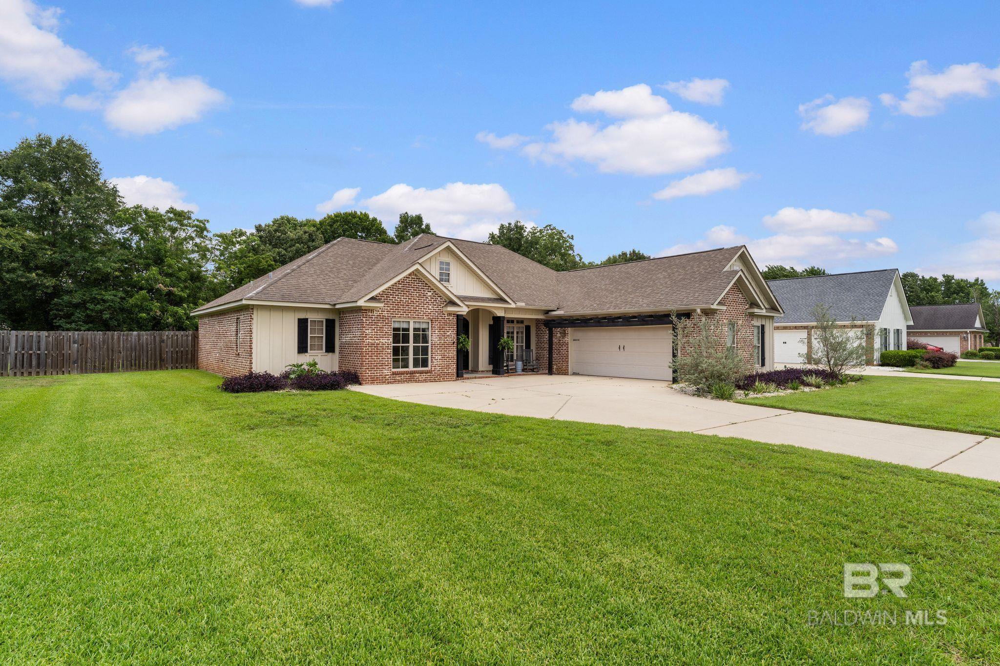 https://zimg.paragon.ice.com/ParagonImages/Property/PG/BCAR/397712/1/0/0/3d09d0728098b635a0299937dd4b569d/7/671a1b6a765cf8ff4d4a8dc6dd2a84af/397712-9050378e-4331-4d99-8e7a-771cffa26a89.JPG