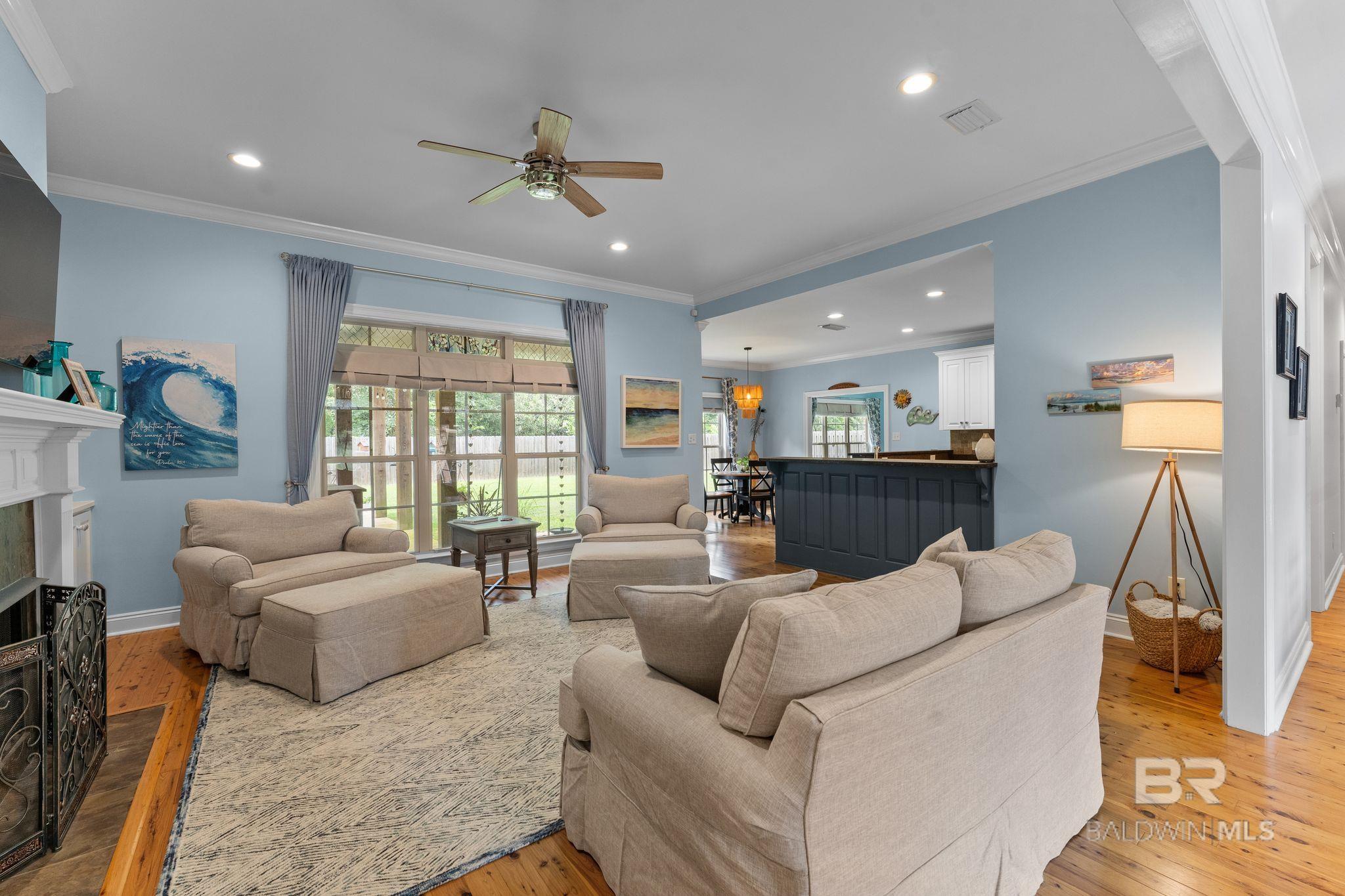 https://zimg.paragon.ice.com/ParagonImages/Property/PG/BCAR/397712/11/0/0/3e15a99cdf88a912fe99ad41761bac79/7/671a1b6a765cf8ff4d4a8dc6dd2a84af/397712-044fb191-cac9-459c-b067-ebef5fb3a70a.JPG