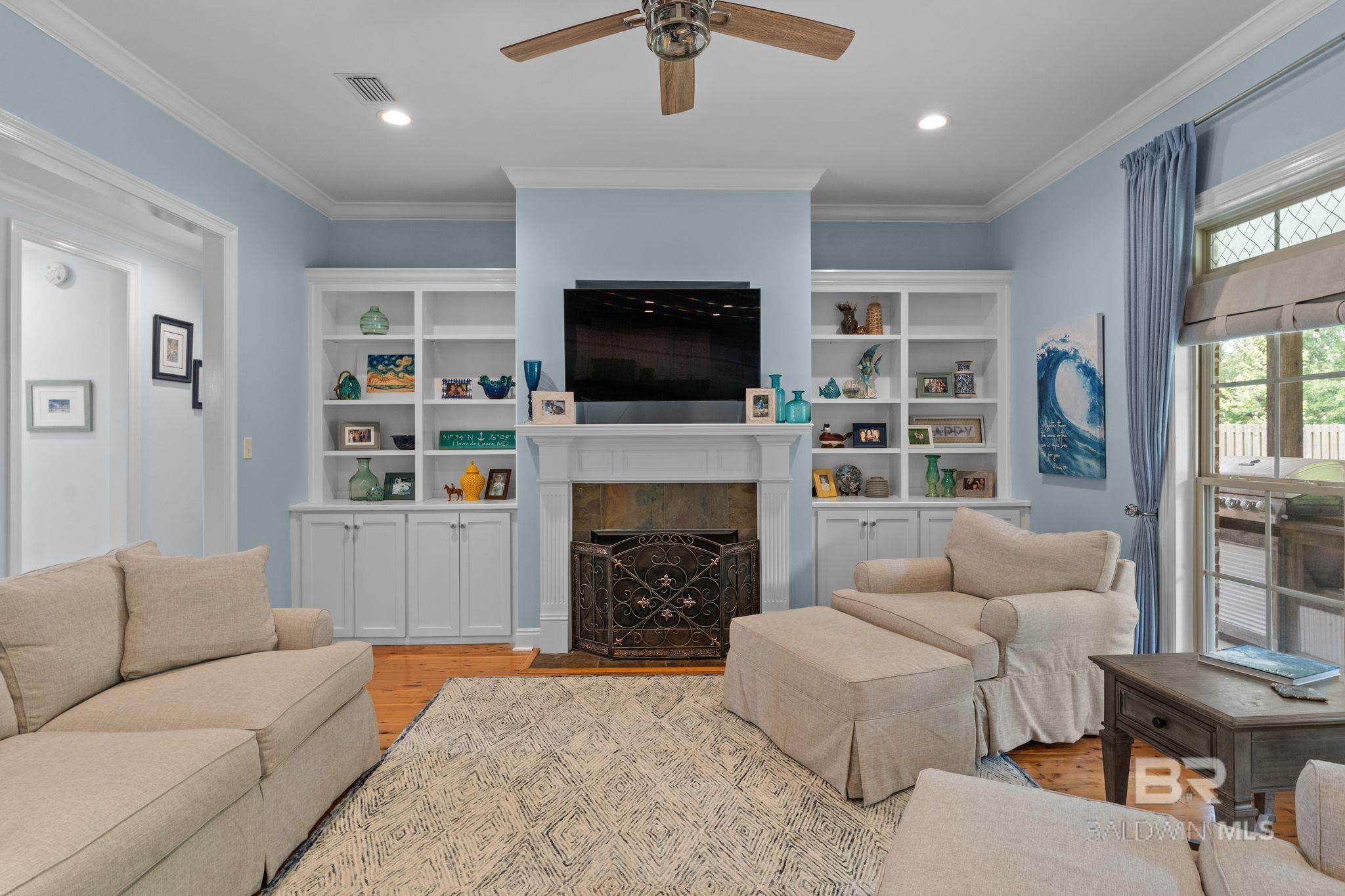 https://zimg.paragon.ice.com/ParagonImages/Property/PG/BCAR/397712/14/0/0/82f6ca638462db407fa4babb3dc5505e/7/671a1b6a765cf8ff4d4a8dc6dd2a84af/397712-fbf62507-8948-4065-8d8d-d5d6bd28c5c9.JPG