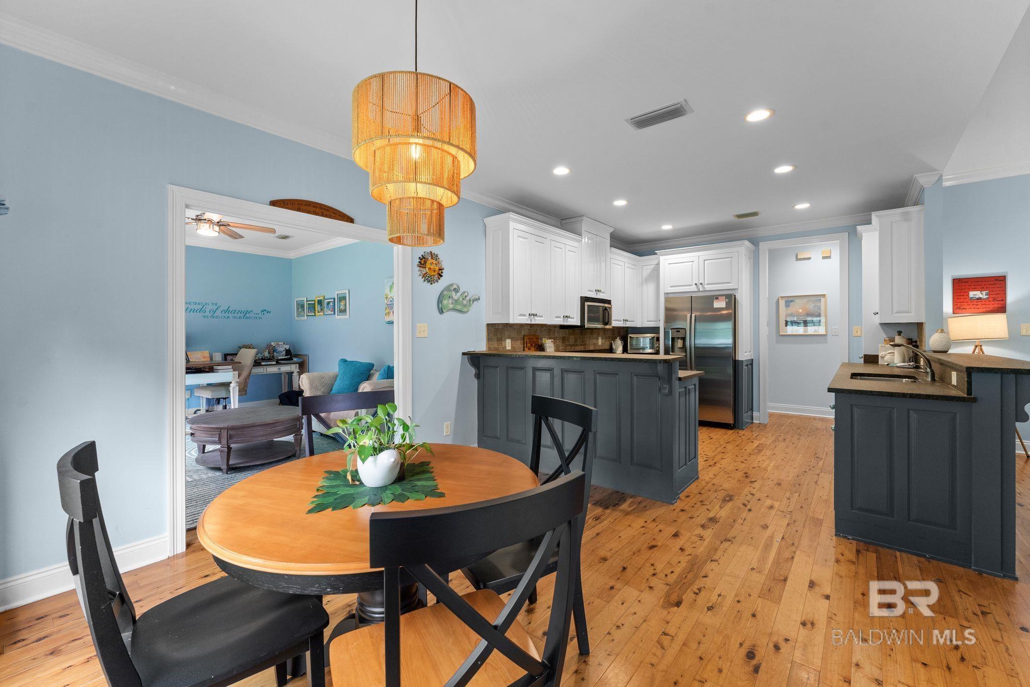 https://zimg.paragon.ice.com/ParagonImages/Property/PG/BCAR/397712/17/0/0/eb57db405087fd1a1e02678b1c832974/7/671a1b6a765cf8ff4d4a8dc6dd2a84af/397712-abdc8d3c-596a-4a9c-bf8b-e1a355b29157.JPG