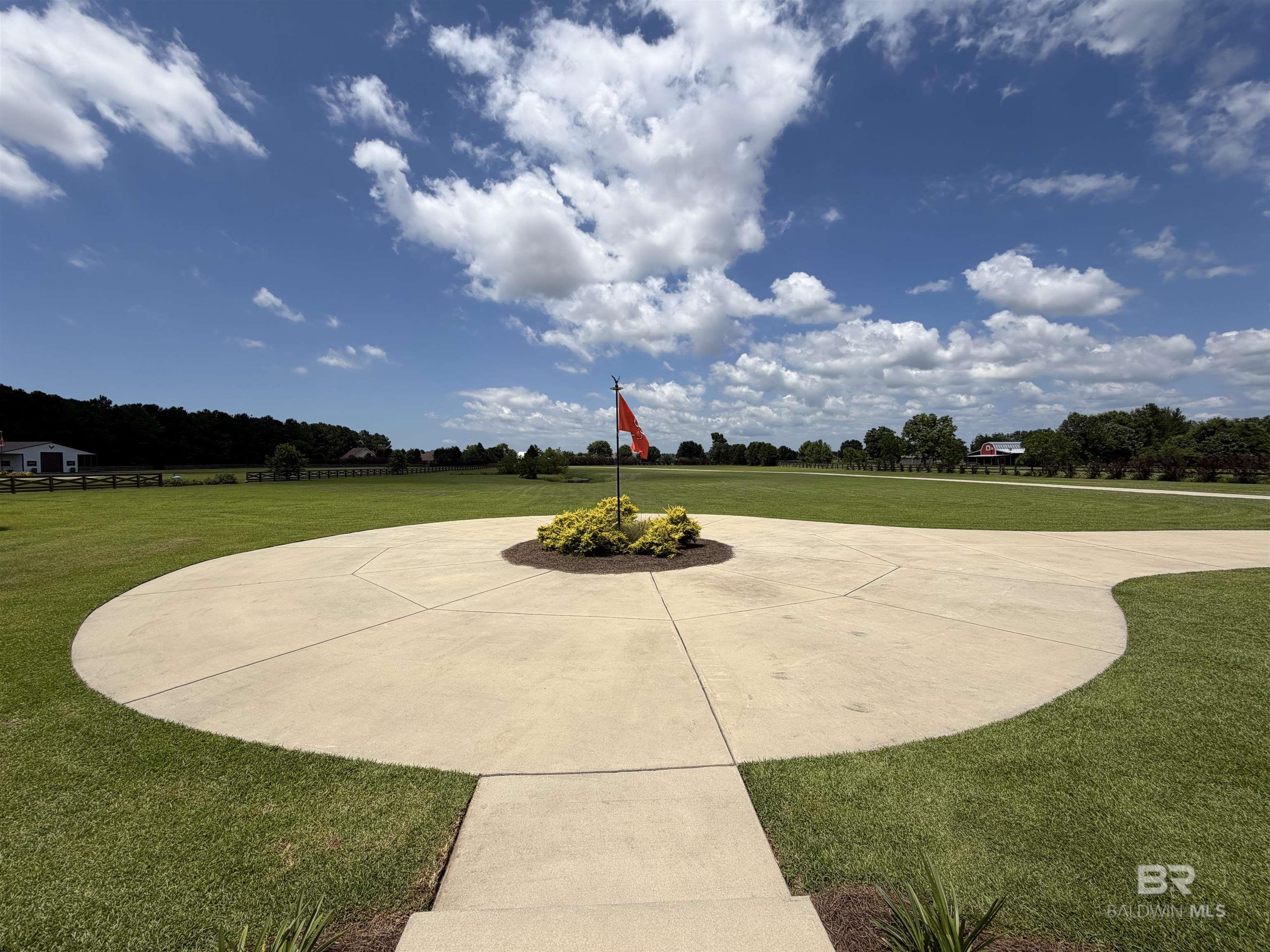 https://zimg.paragon.ice.com/ParagonImages/Property/PG/BCAR/397720/1/0/0/6643aeab18803bc969f2b954669cd808/7/8a5ae8e17789cabbf8264afaf10a9739/397720-69bcb046-fade-45c0-8a9f-626b5fef3b06.JPG