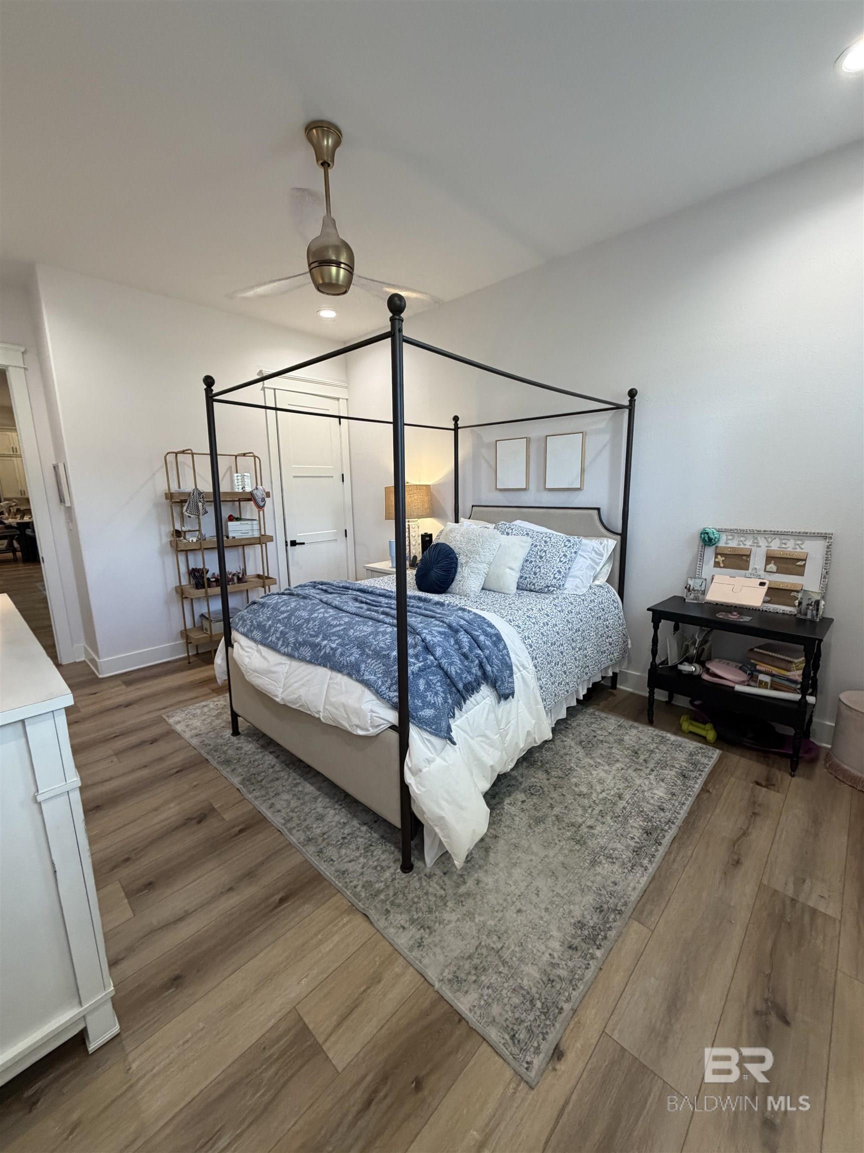 https://zimg.paragon.ice.com/ParagonImages/Property/PG/BCAR/397720/27/0/0/6a5c730e2e52ae1a087d6c3ee5b611e7/7/8a5ae8e17789cabbf8264afaf10a9739/397720-44df01b9-fb37-42e9-8aae-40c05ac7adf7.JPG