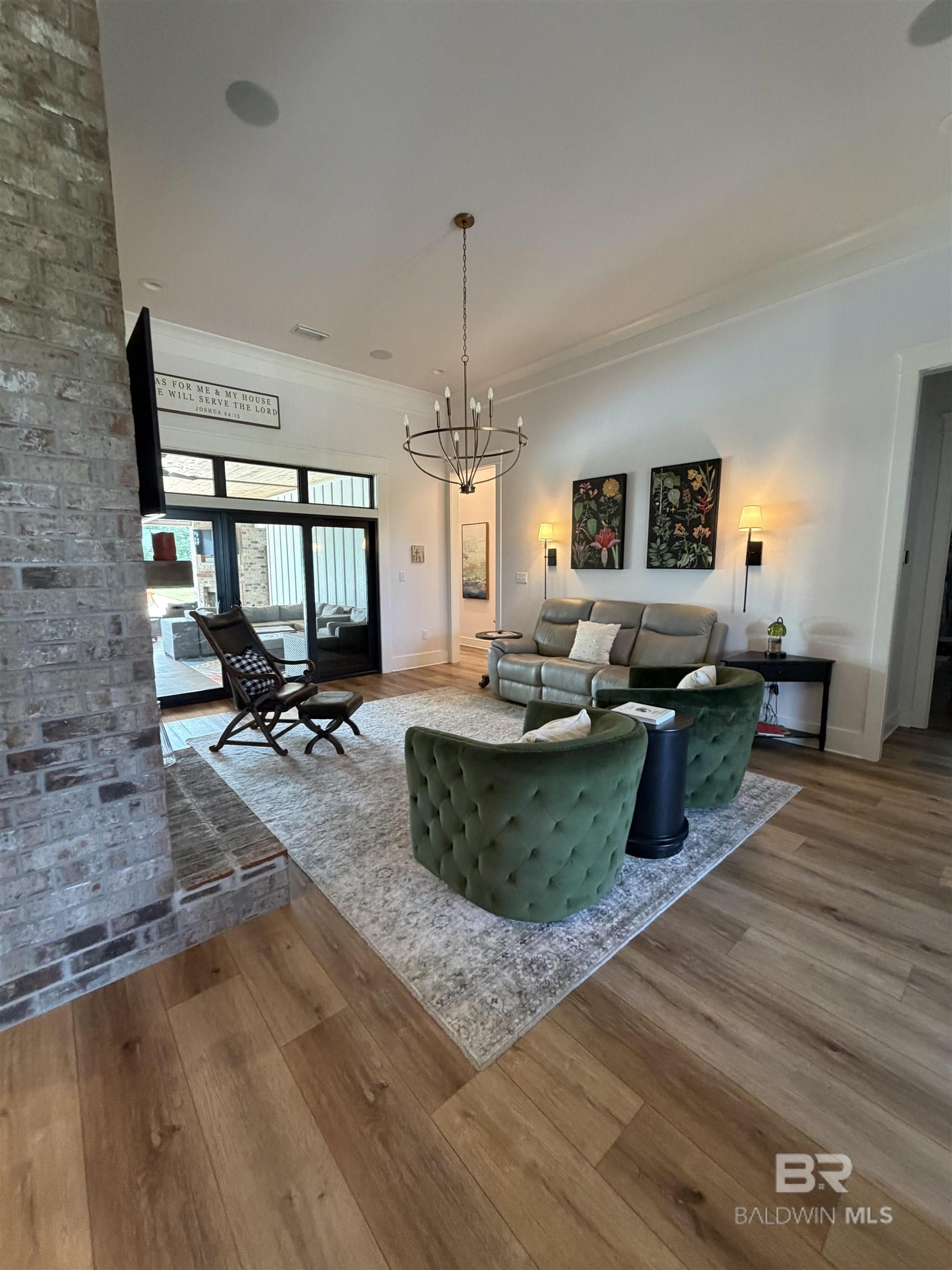 https://zimg.paragon.ice.com/ParagonImages/Property/PG/BCAR/397720/6/0/0/a5d748f54a241ac3c48698de6b003efc/7/8a5ae8e17789cabbf8264afaf10a9739/397720-f58dea3d-c500-4fe0-85b1-3ca2cc611a1d.JPG