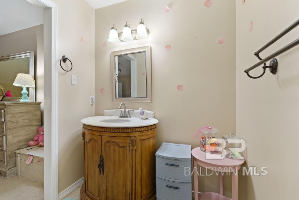 397728 | Photo 26