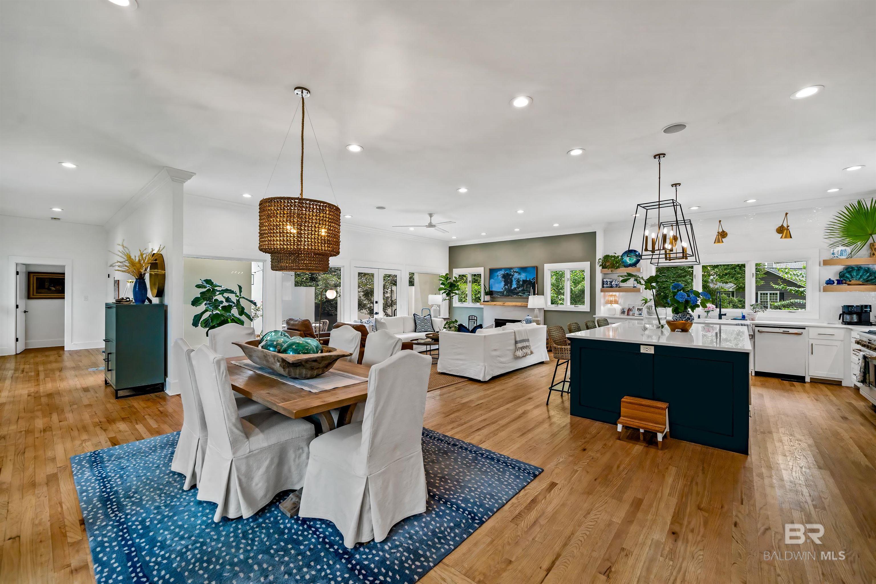 https://zimg.paragon.ice.com/ParagonImages/Property/PG/BCAR/397735/3/0/0/9caf81023b5161d4c3a77b1d01d02820/7/8084d8620f290d628cd2ae2ee0c9d5dd/397735-fd25ddb1-d120-4baa-b70c-279fdb5c100a.JPG