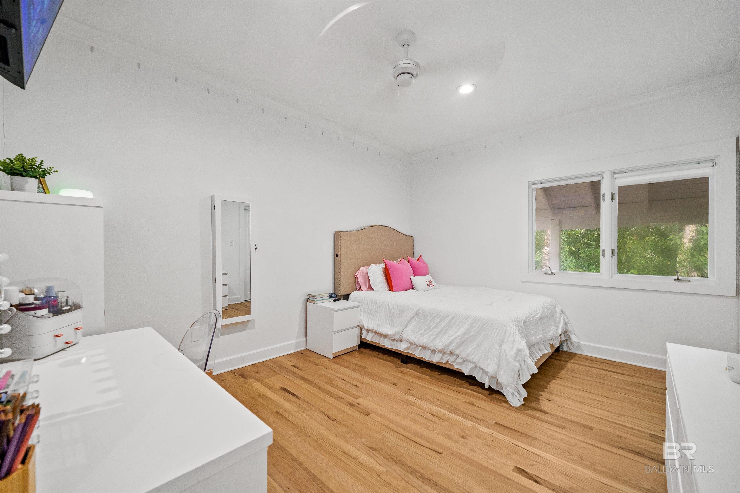 https://zimg.paragon.ice.com/ParagonImages/Property/PG/BCAR/397735/60/0/0/897d28c87044cb3fdfa159b8a6dcc4c1/7/8084d8620f290d628cd2ae2ee0c9d5dd/397735-192c4cb4-ab9b-40af-8155-a4954da4ed1c.JPG