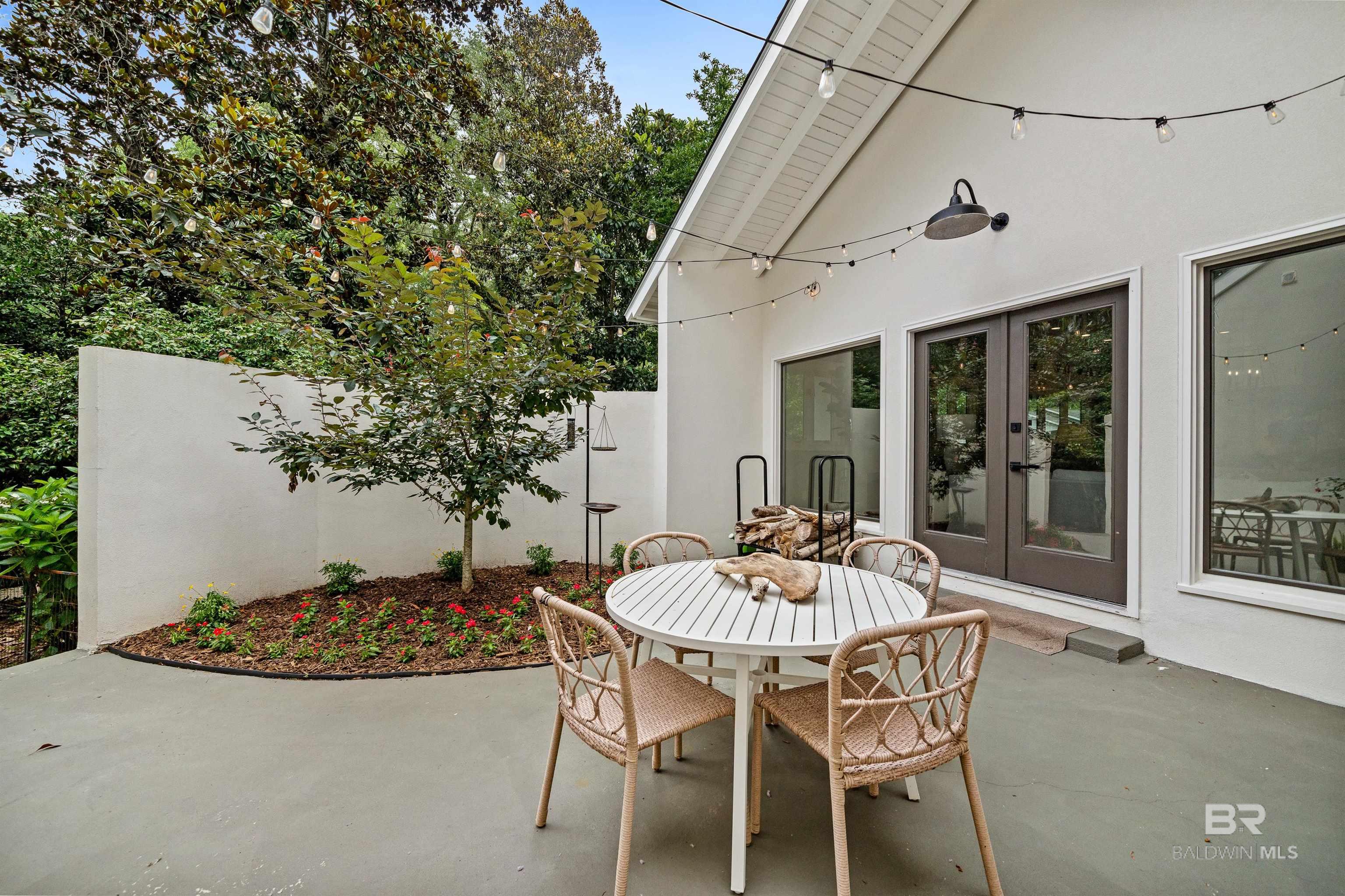 https://zimg.paragon.ice.com/ParagonImages/Property/PG/BCAR/397735/65/0/0/6d8cd6759f2012559f55ccf3bc341cd7/7/8084d8620f290d628cd2ae2ee0c9d5dd/397735-f985f79f-adf1-42ea-b6be-494a5d986ba2.JPG