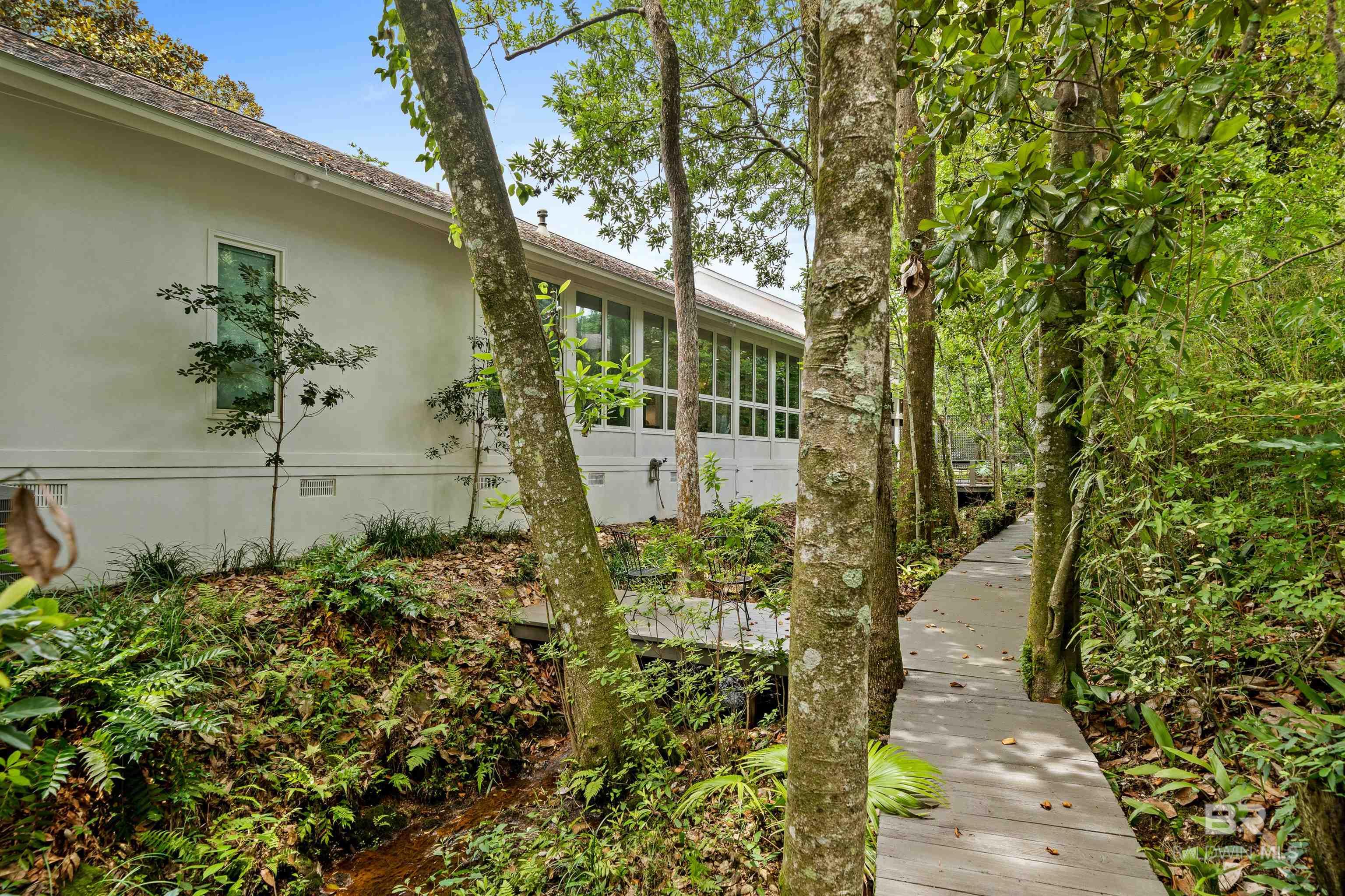 https://zimg.paragon.ice.com/ParagonImages/Property/PG/BCAR/397735/75/0/0/e595b6010ef68ed39fcb6433639ad73a/7/8084d8620f290d628cd2ae2ee0c9d5dd/397735-9b6af2be-f1a5-41e5-bb21-c075aaa0daa2.JPG