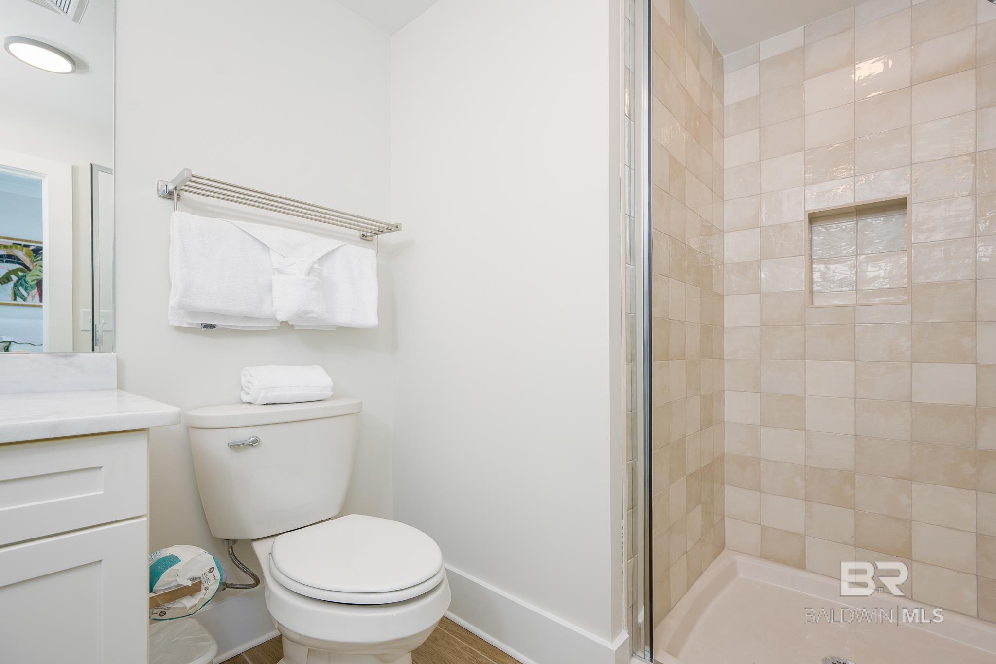 397750 | Photo 24