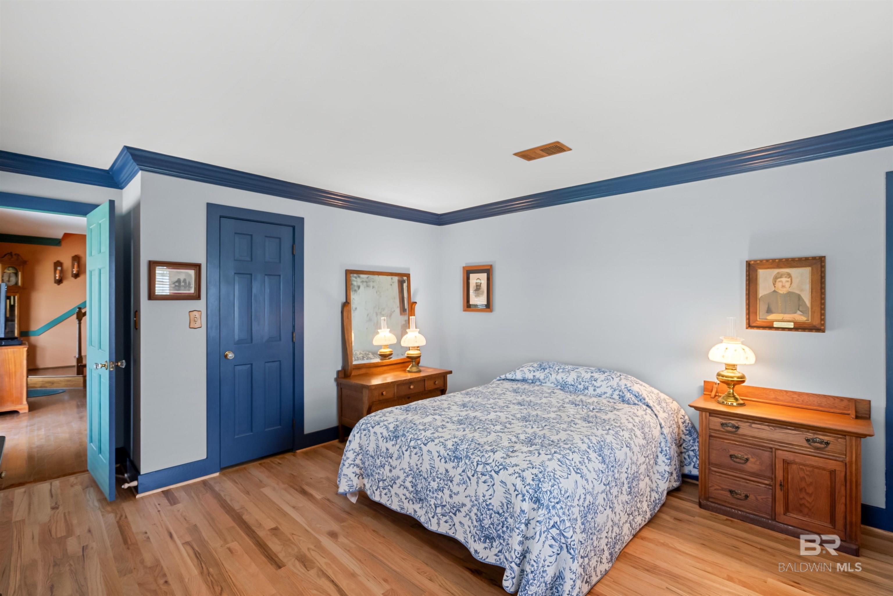 https://zimg.paragon.ice.com/ParagonImages/Property/PG/BCAR/397752/22/0/0/1dce1f73bad0892dca7dbe1144331098/7/02b8928516d4bb4d30406bdc5e9cdc1a/397752-b1c5bd85-99cd-40e3-b31f-0ab40b7f8ba1.JPG