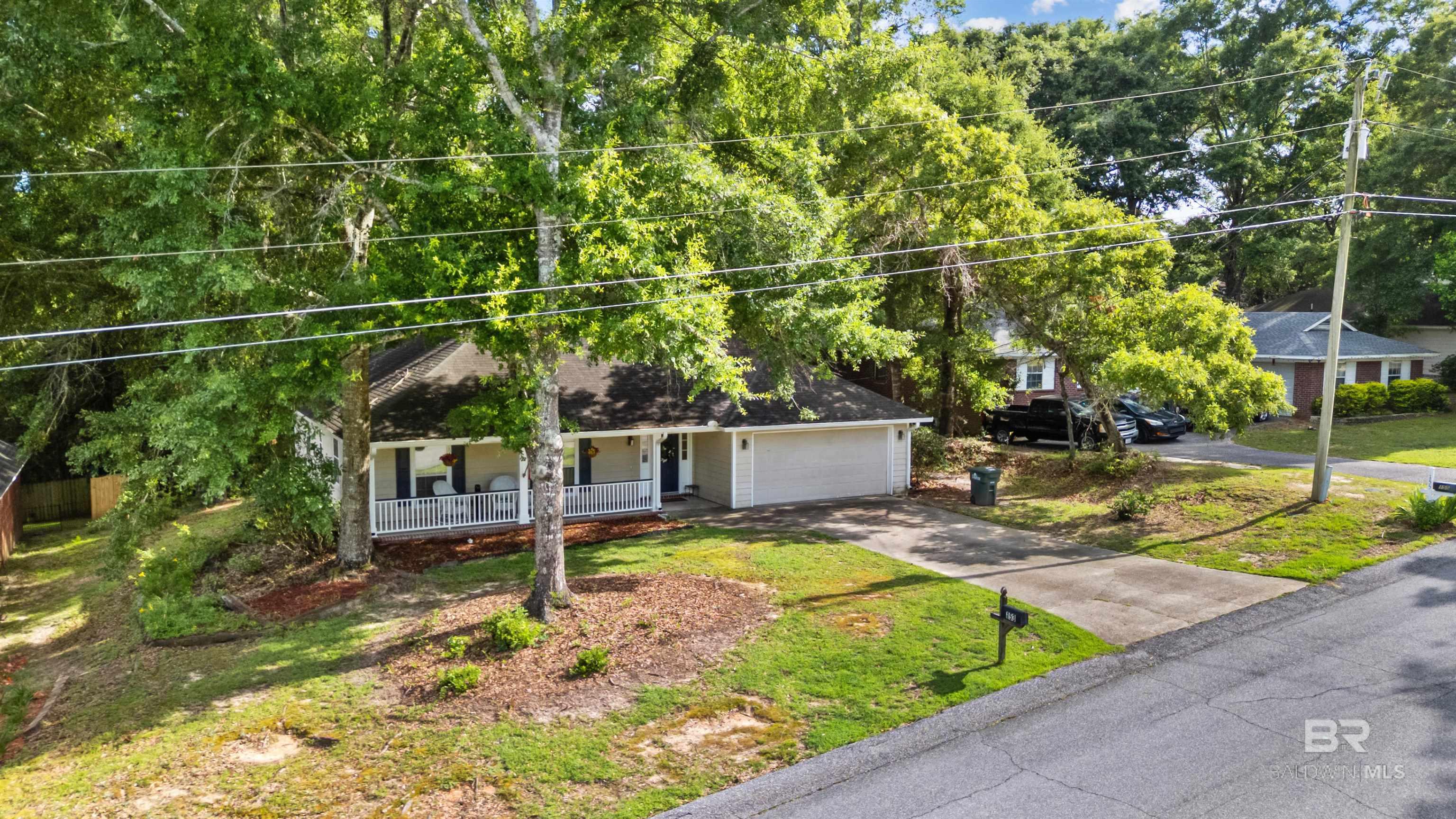 https://zimg.paragon.ice.com/ParagonImages/Property/PG/BCAR/397759/3/0/0/5d8eb375c6b018af59d26c51d91ee2c9/7/6d4001e28a67941ad45709db2c332d7d/397759-e80da17f-454d-40a8-8b24-e21141191a5b.JPG