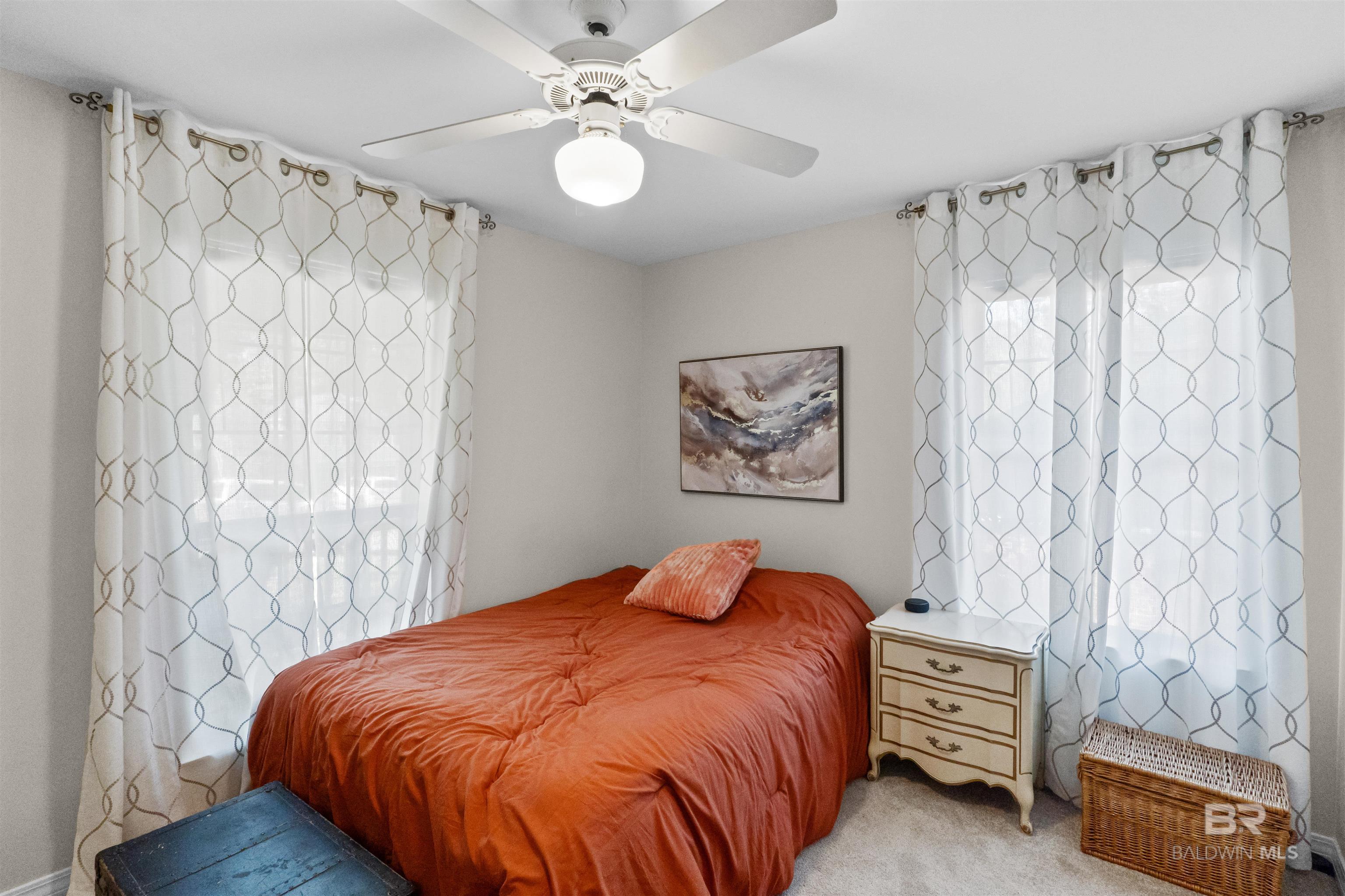 https://zimg.paragon.ice.com/ParagonImages/Property/PG/BCAR/397759/37/0/0/053fc351da008f1f96b768057a9f35f4/7/6d4001e28a67941ad45709db2c332d7d/397759-0d516640-c234-4407-b5c7-56557a6026b3.JPG