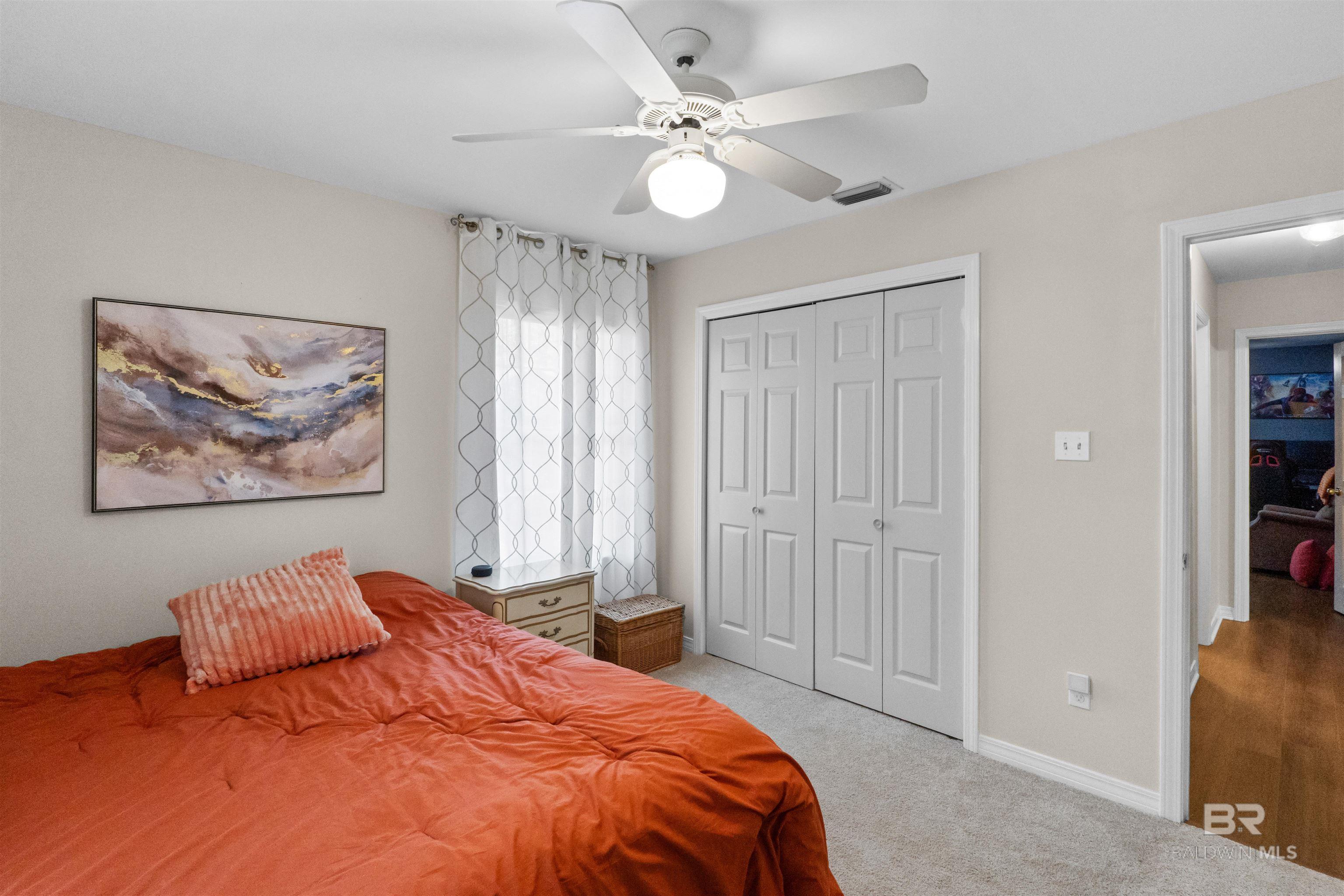 https://zimg.paragon.ice.com/ParagonImages/Property/PG/BCAR/397759/38/0/0/b86774ce7dd898615a40c067e0b12010/7/6d4001e28a67941ad45709db2c332d7d/397759-764b7aed-e947-4065-bdad-736072163c5f.JPG
