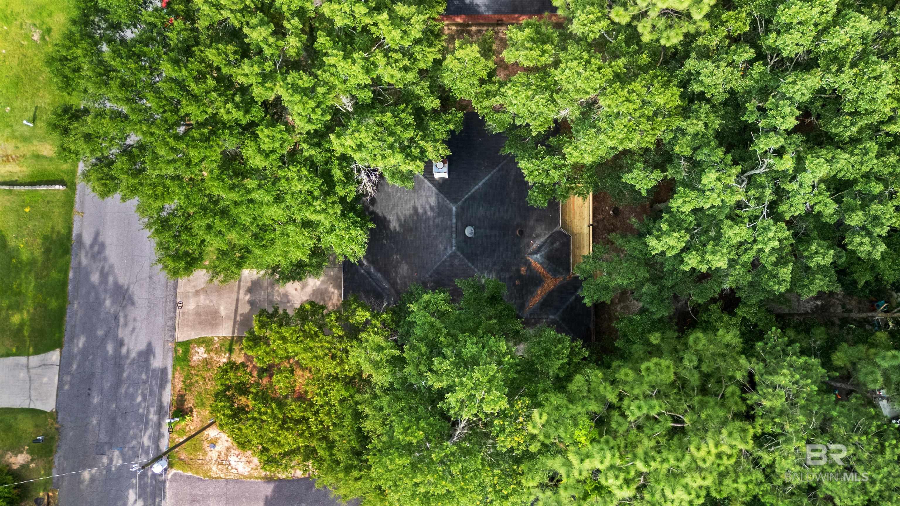 https://zimg.paragon.ice.com/ParagonImages/Property/PG/BCAR/397759/54/0/0/7f9dd80ca6c694e69b4f517d43899256/7/6d4001e28a67941ad45709db2c332d7d/397759-a4650192-f5dc-4089-9238-41af1b591152.JPG