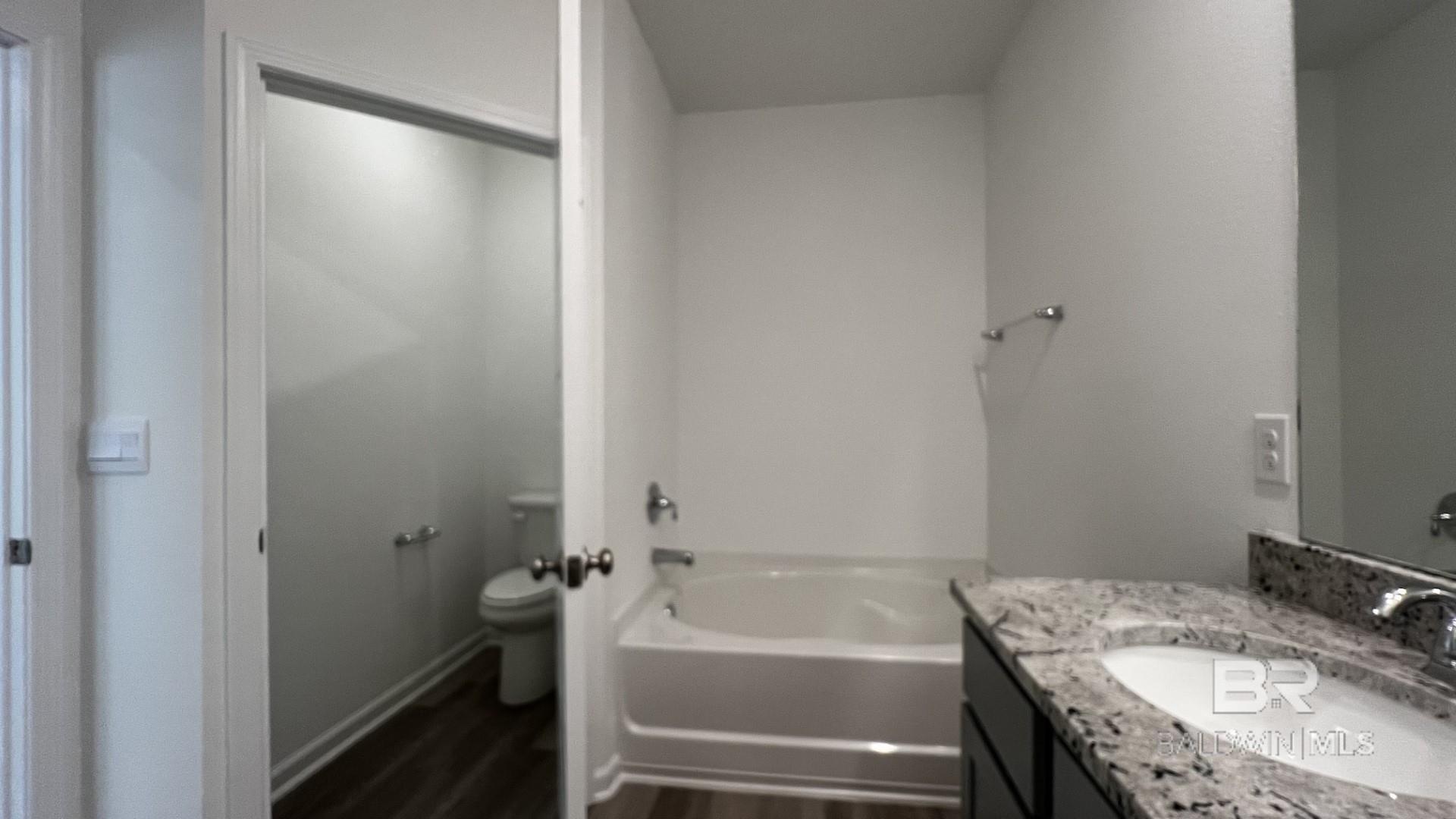https://zimg.paragon.ice.com/ParagonImages/Property/PG/BCAR/397772/6/0/0/ee768e882fd3696621f2a2fa17bf0263/7/ba83335bb8999916e73516c502a9ff85/397772-1D3CD609-56EB-4667-A66D-B498B5F3FE30.JPG