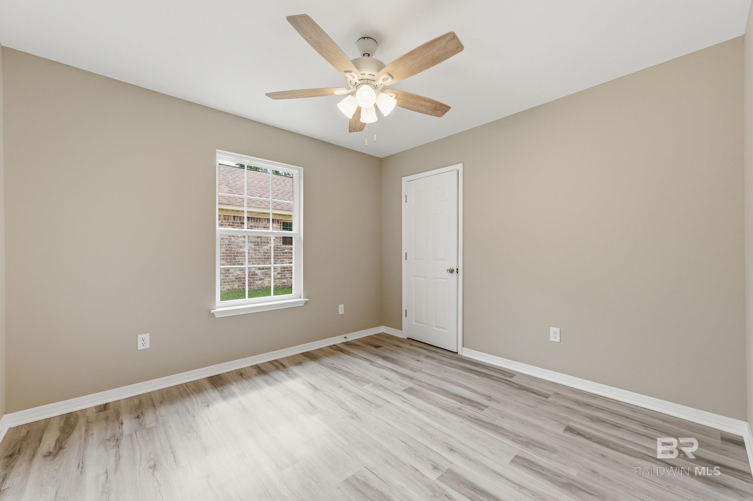 https://zimg.paragon.ice.com/ParagonImages/Property/PG/BCAR/397775/23/0/0/c9ef898dc6c44d6f65c00c4d3f5939d1/7/7be30591f943df51d7da0621ac60b80e/397775-24543ca9-8576-4e21-aad7-160bb67d0e12.JPG