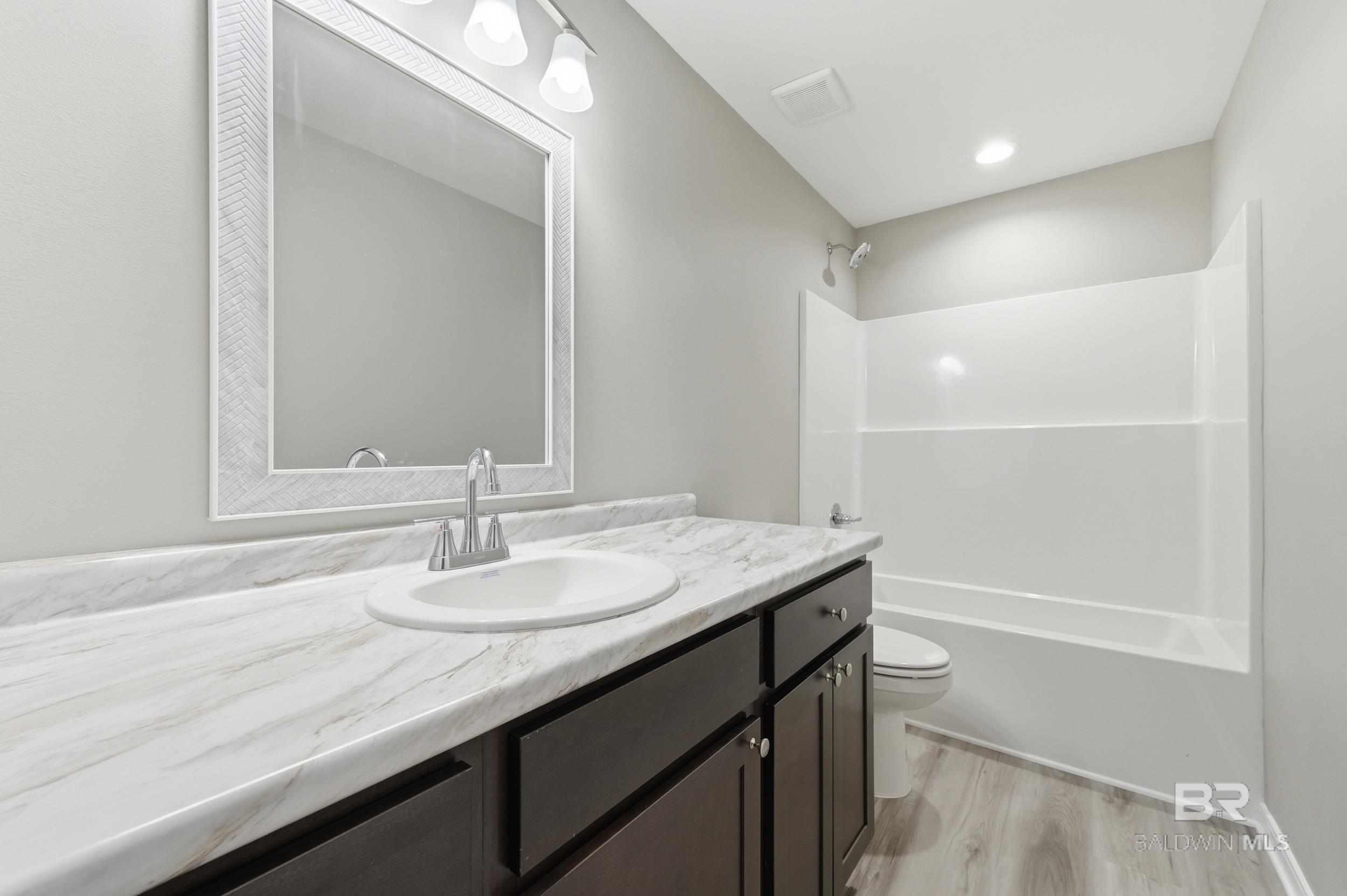https://zimg.paragon.ice.com/ParagonImages/Property/PG/BCAR/397775/24/0/0/a4e4d5151c08646adf5e12dc2cfe2c6b/7/7be30591f943df51d7da0621ac60b80e/397775-65eaa663-baaa-409f-a708-184e282ce72c.JPG